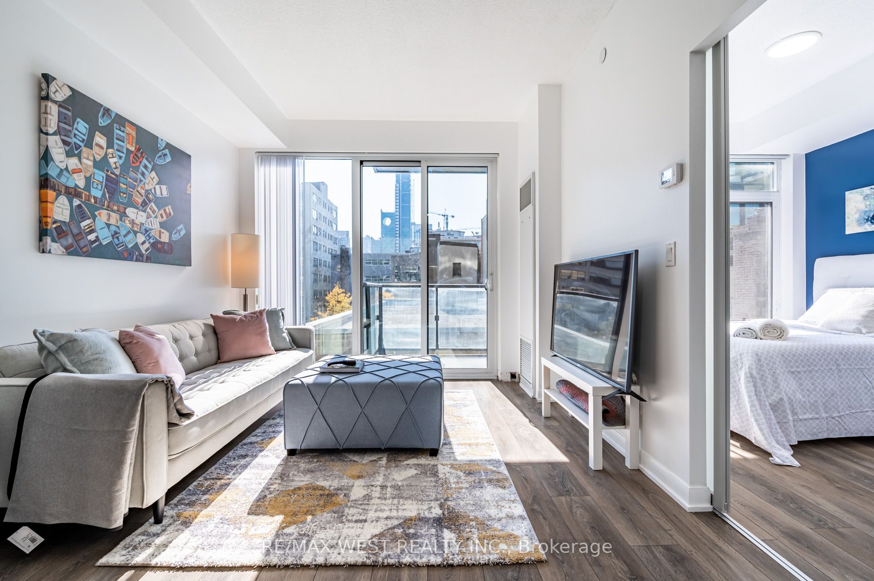 Additional image 2 of 409-435 Richmond Street W, Toronto, ON, M5V 0N1