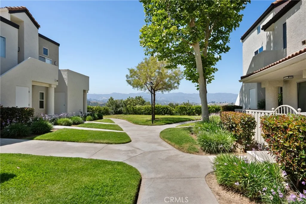 Additional image 51 of 21200 Trumpet Dr Unit 205, Newhall, CA 91321