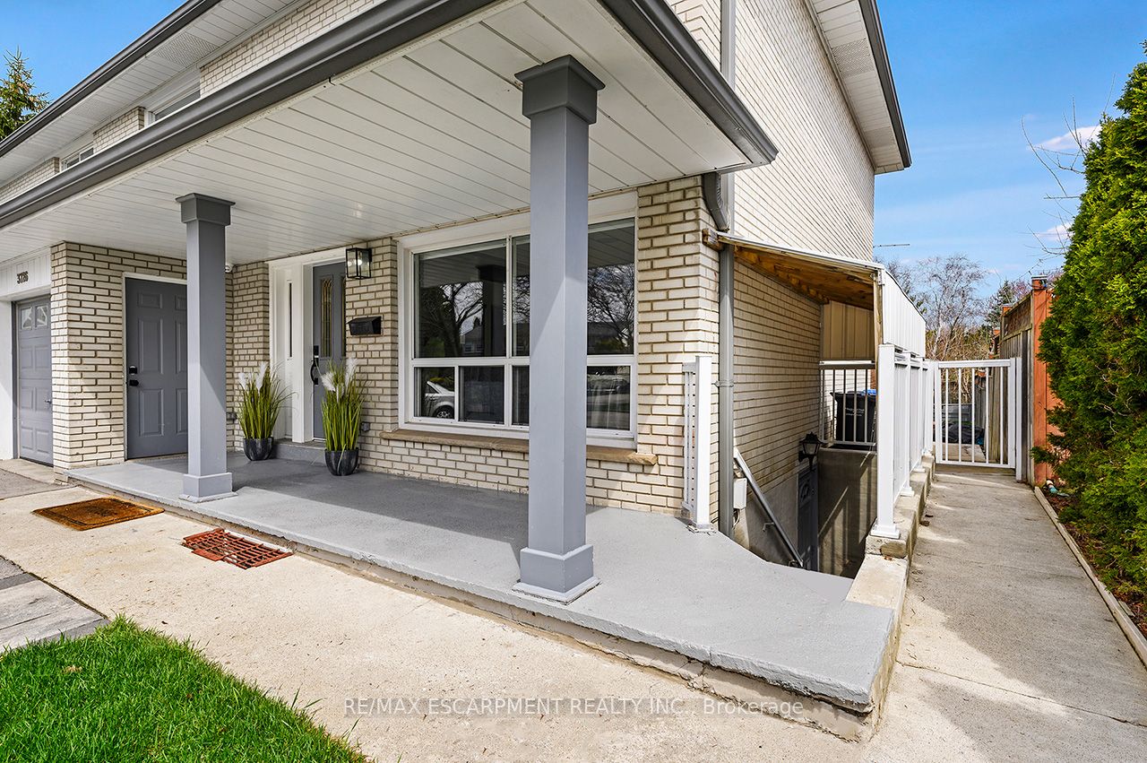 Additional image 3 of 3726 Holden Crescent, Mississauga, ON, L5A 2V8