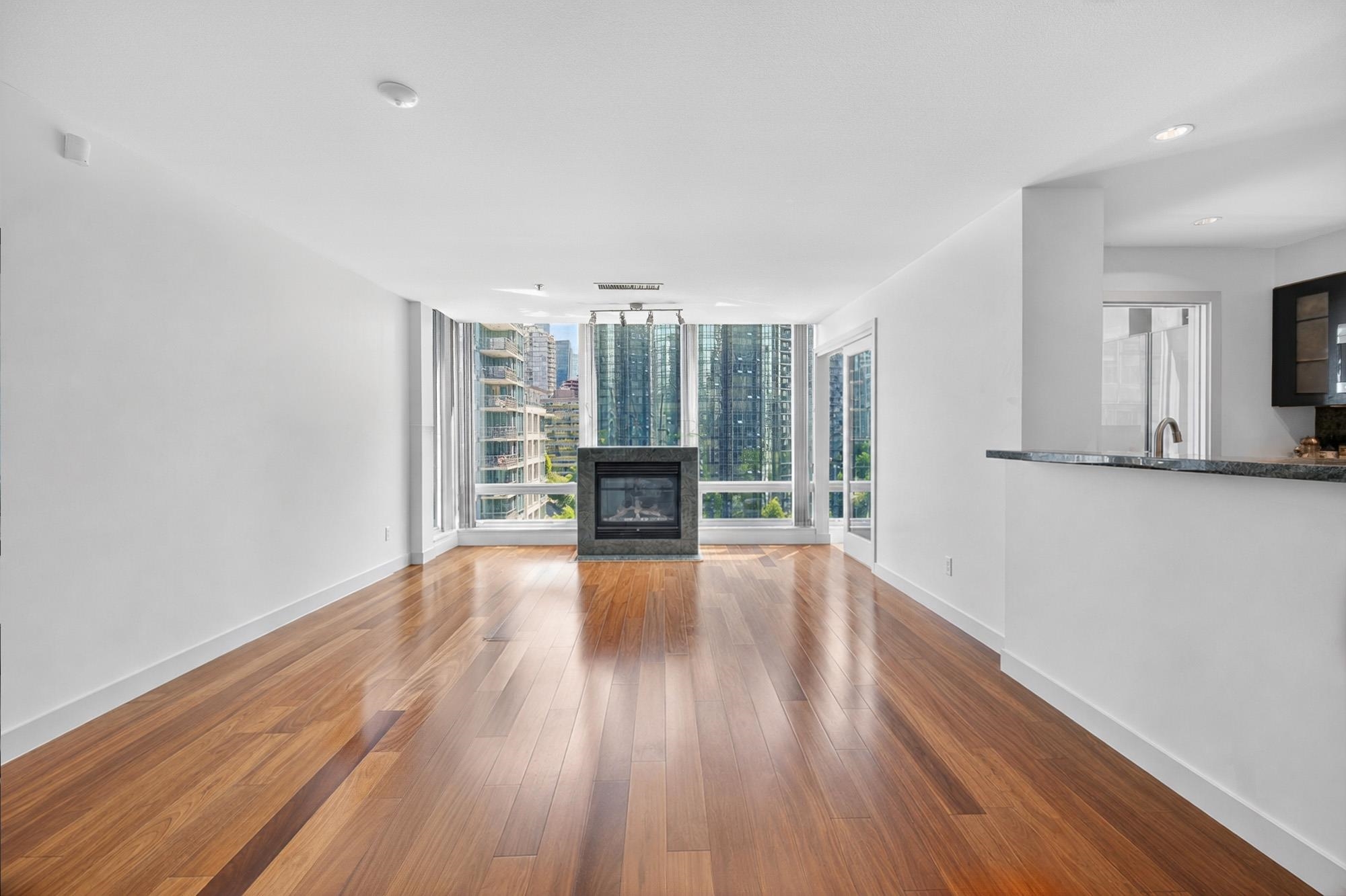 Additional image 4 of 1004-590 Nicola Street, Vancouver, BC, V6G 3J8