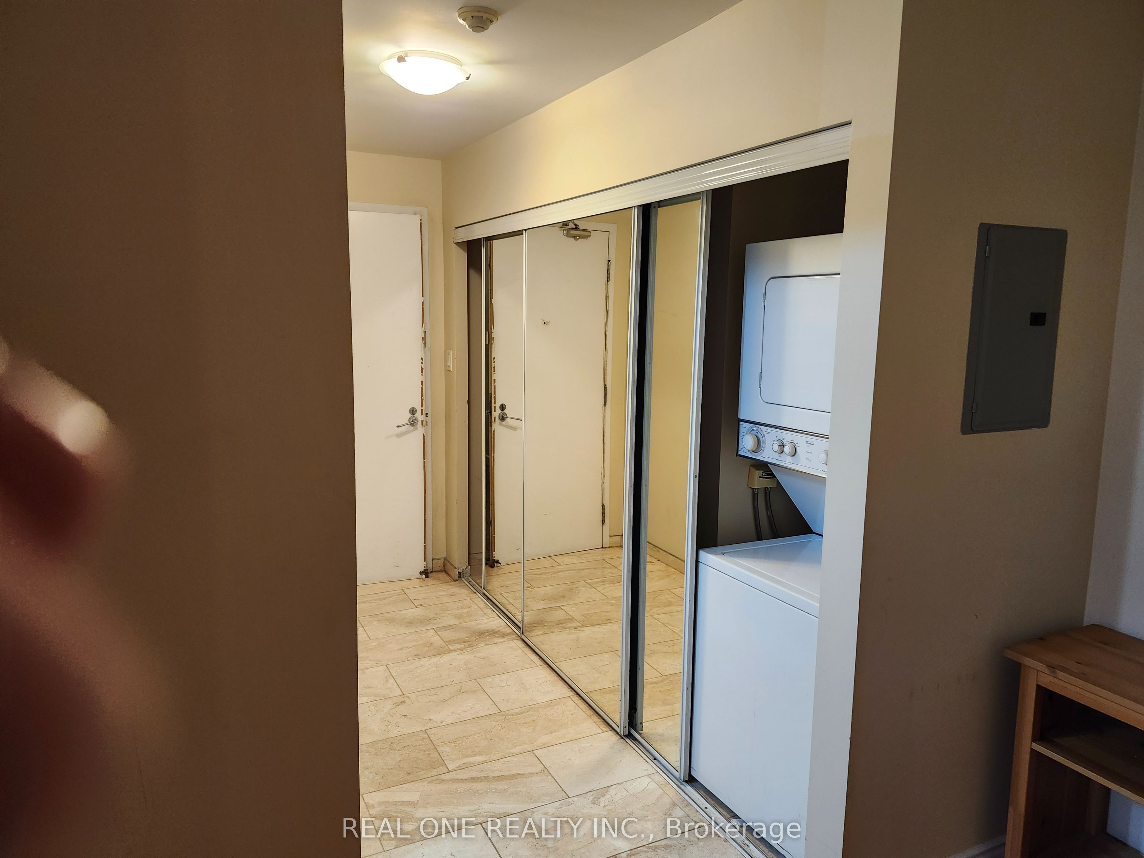 Additional image 3 of 3606-38 Grenville Avenue, Toronto, ON, M4Y 1A5