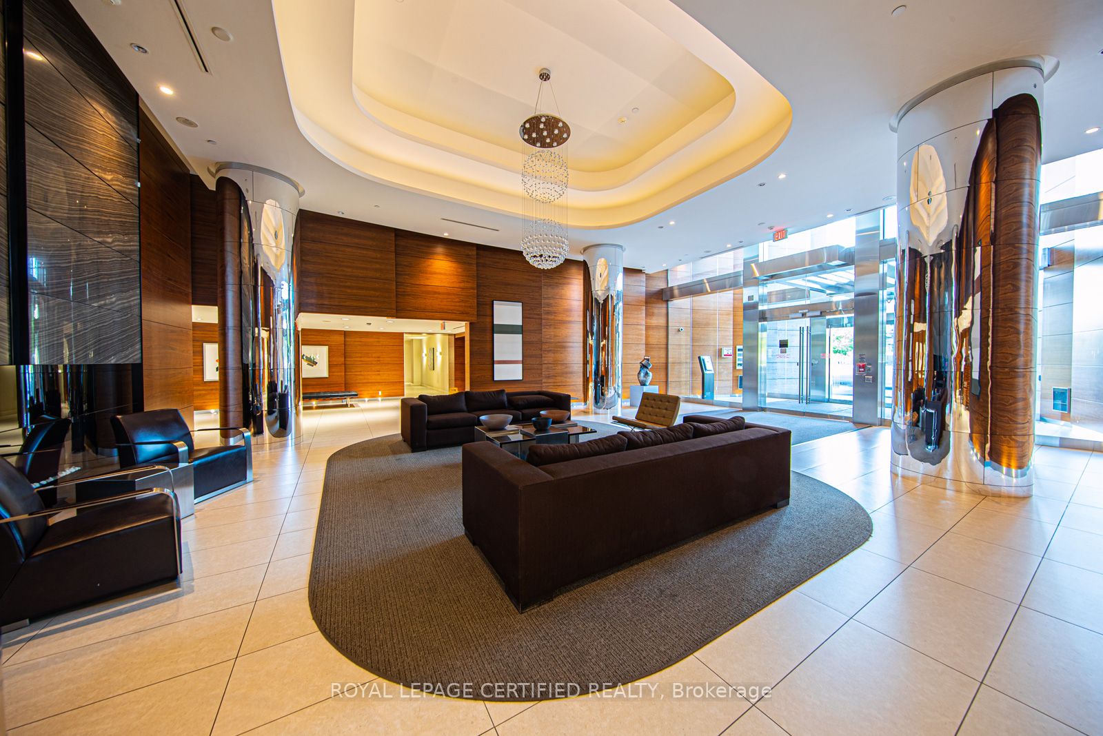 Additional image 3 of 809-5 Valhalla Inn Road, Toronto, ON, M9B 0B1