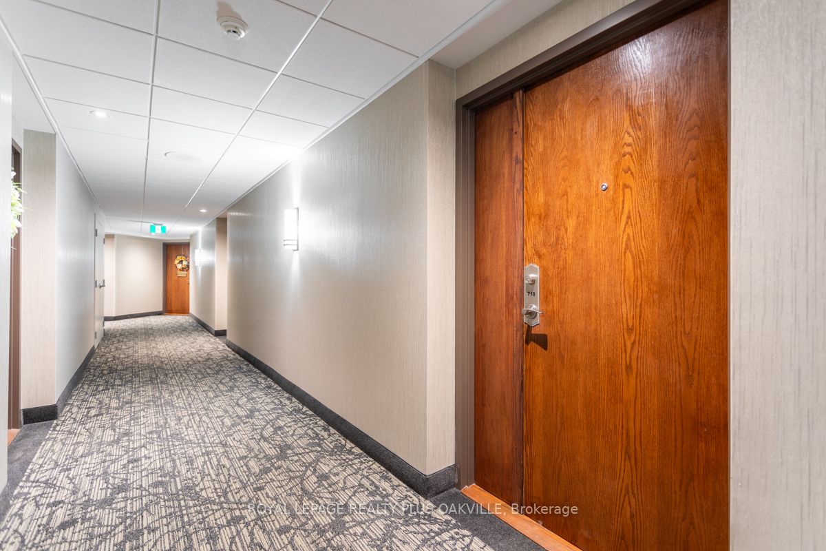 Additional image 5 of 718-2511 Lakeshore Road W, Oakville, ON, L6L 6L9