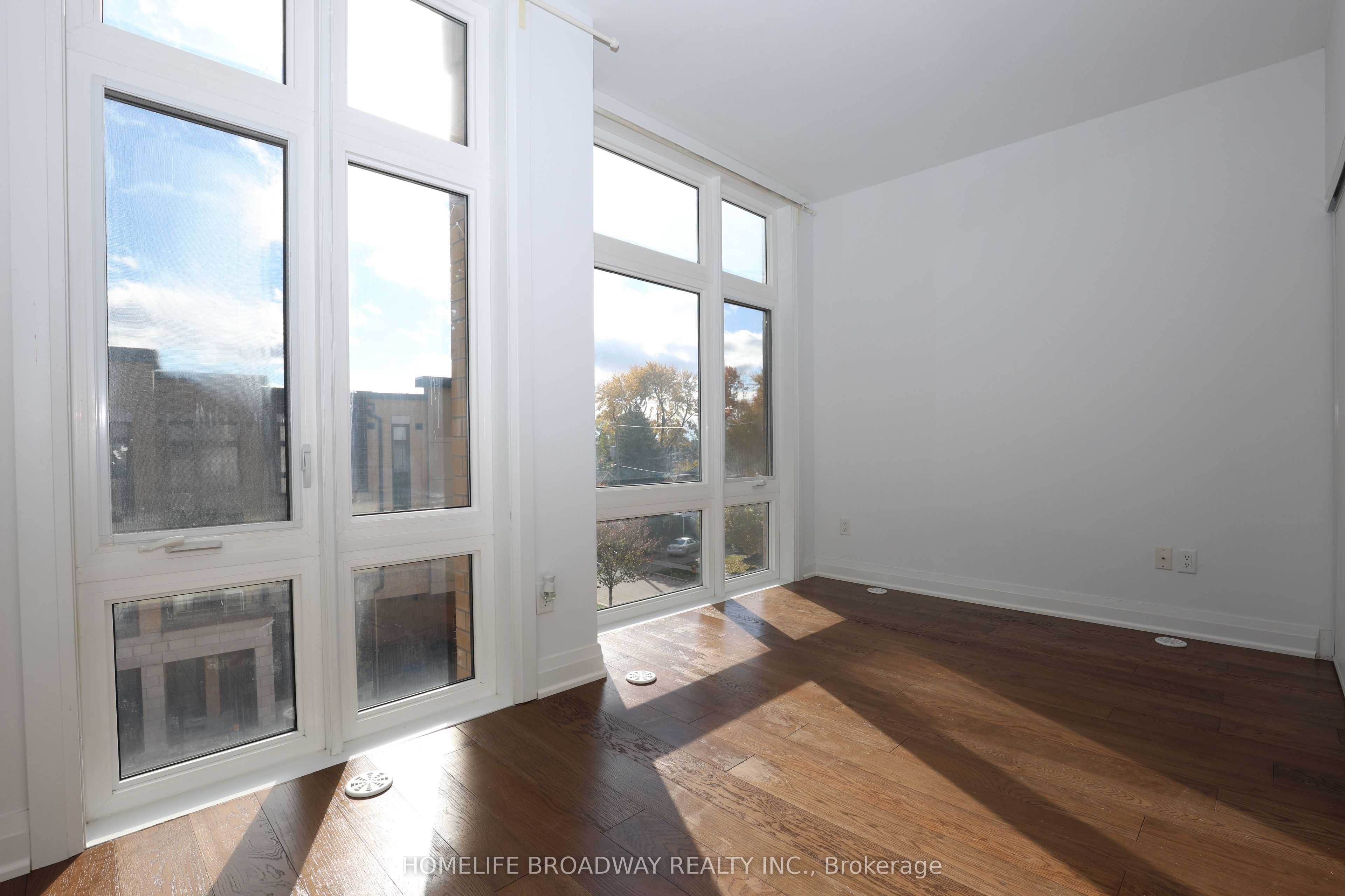 Additional image 4 of 111-23 Eldora Avenue, Toronto, ON, M2M 1R3