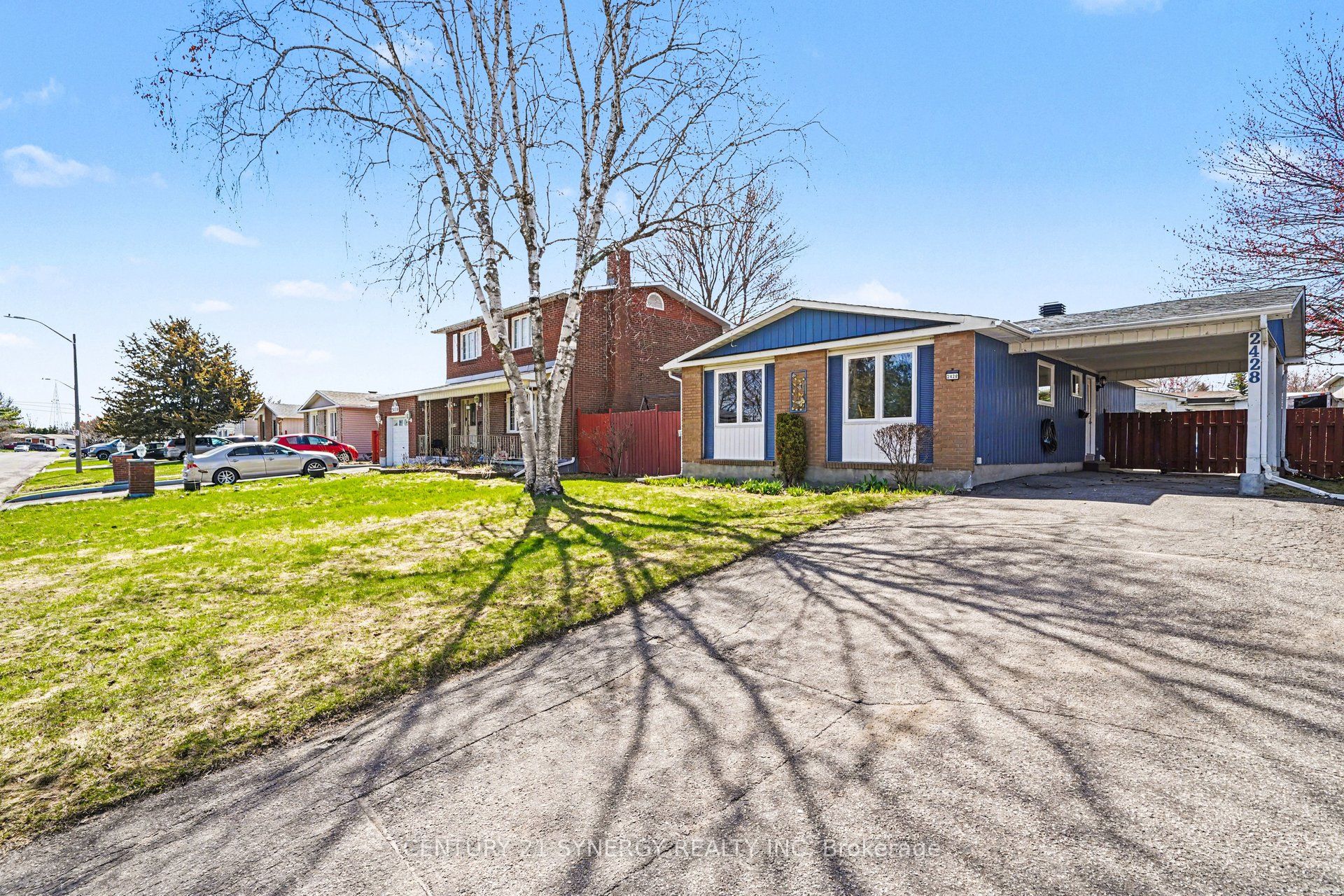 Additional image 2 of 2428 Blackstone Crescent, Ottawa, ON, K1B 4H2