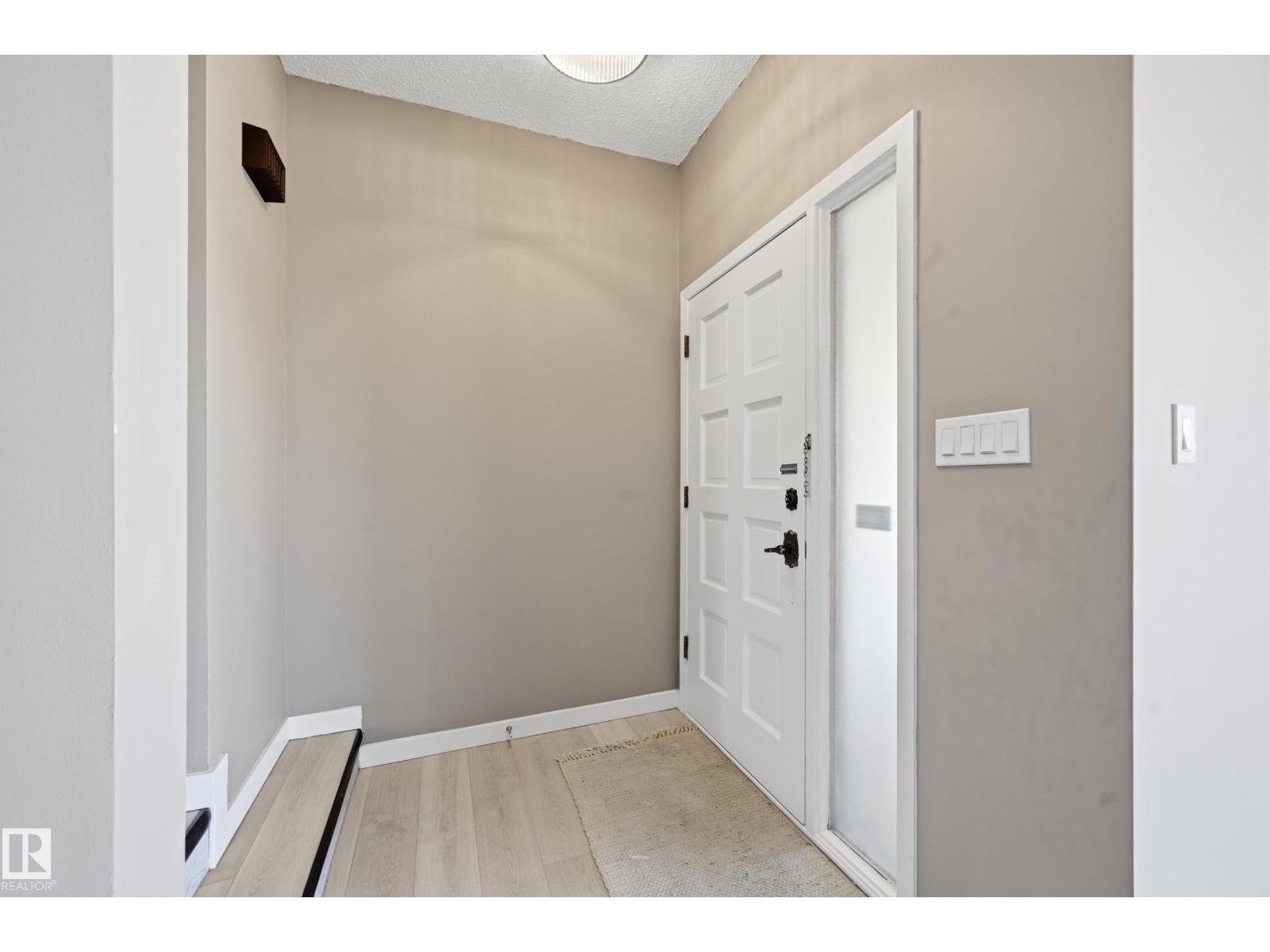 Additional image 5 of 6907 19 Avenue NW, Edmonton, AB, T6K2G7