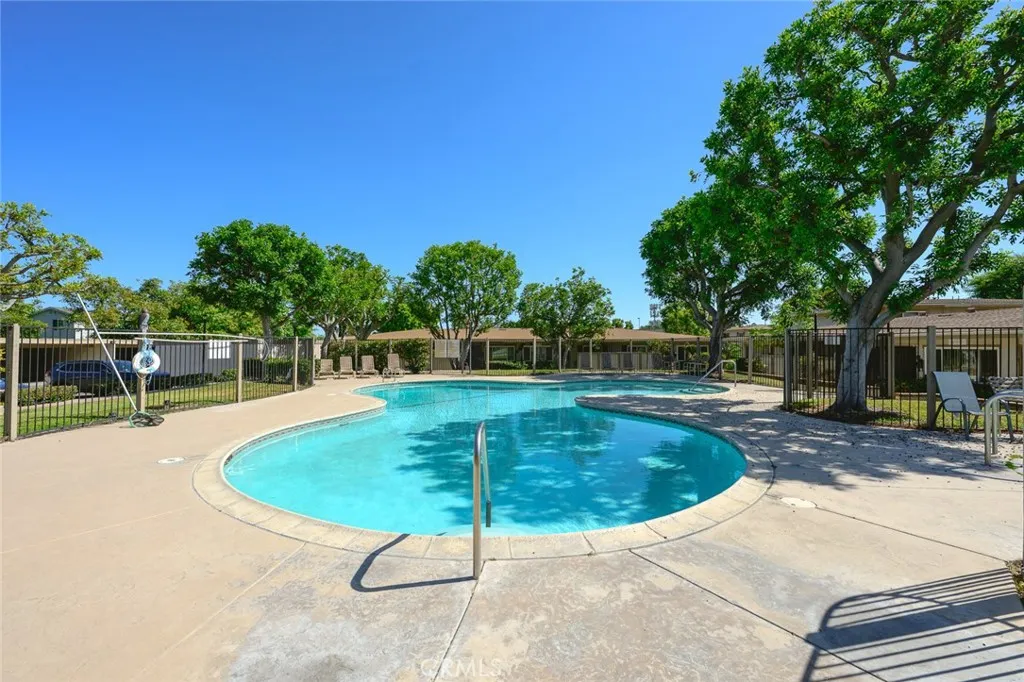 Additional image 59 of 661 W 6th St Unit B, Tustin, CA 92780