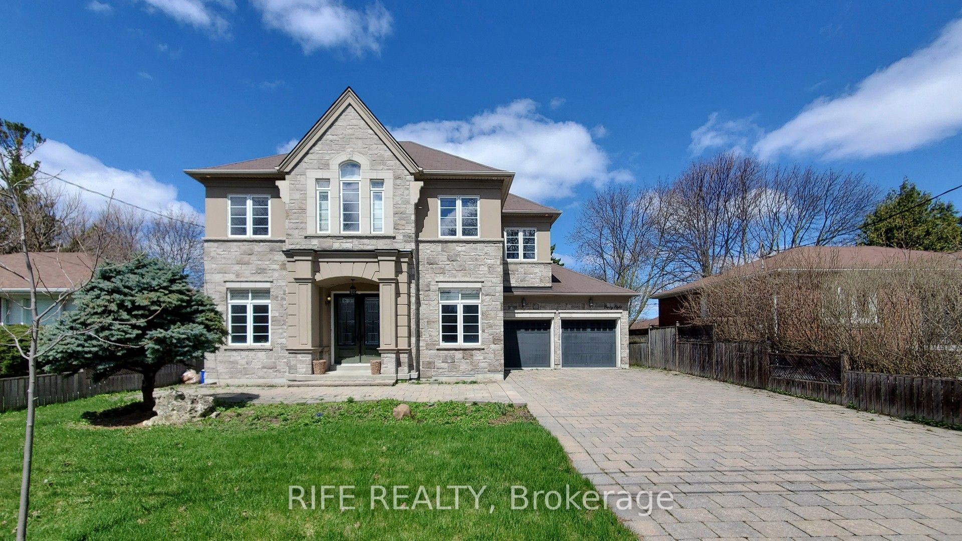 48 Transwell Avenue, Toronto, ON, M2R 2J8