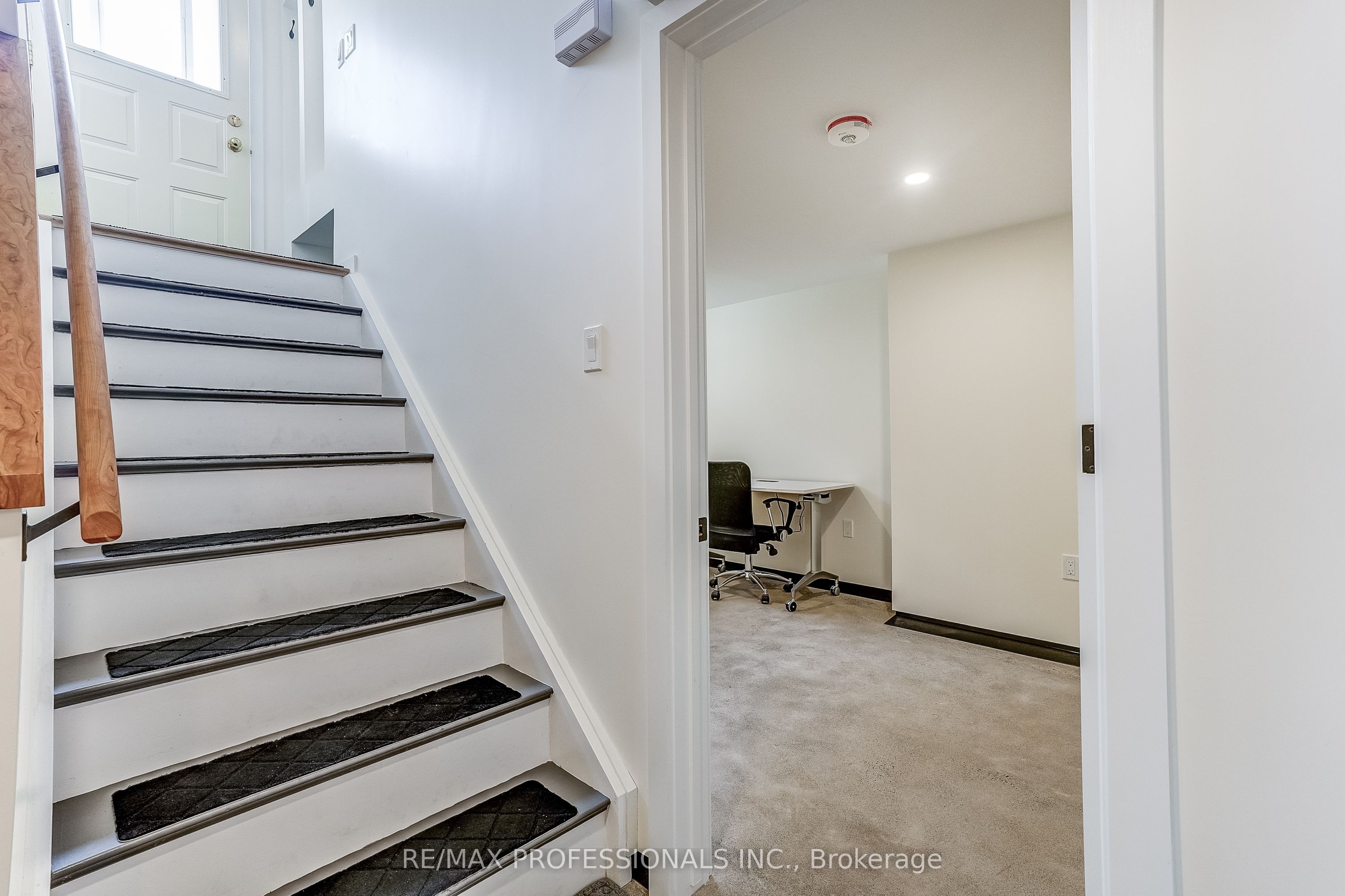 Additional image 5 of BSMT-9 Cashman Crescent, Toronto, ON, M6N 4M6