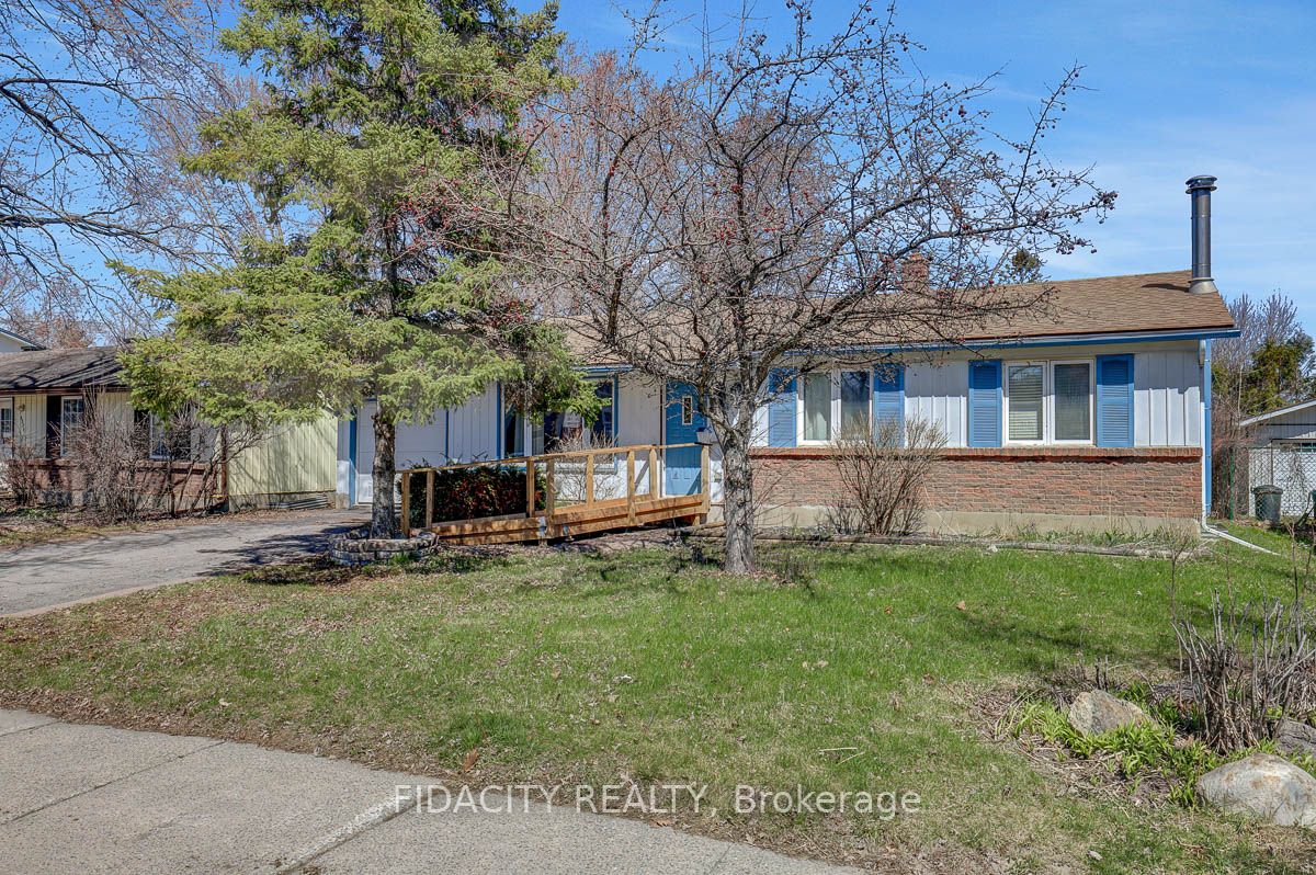 2336 Ogilvie Road, Ottawa, ON, K1J 7N6