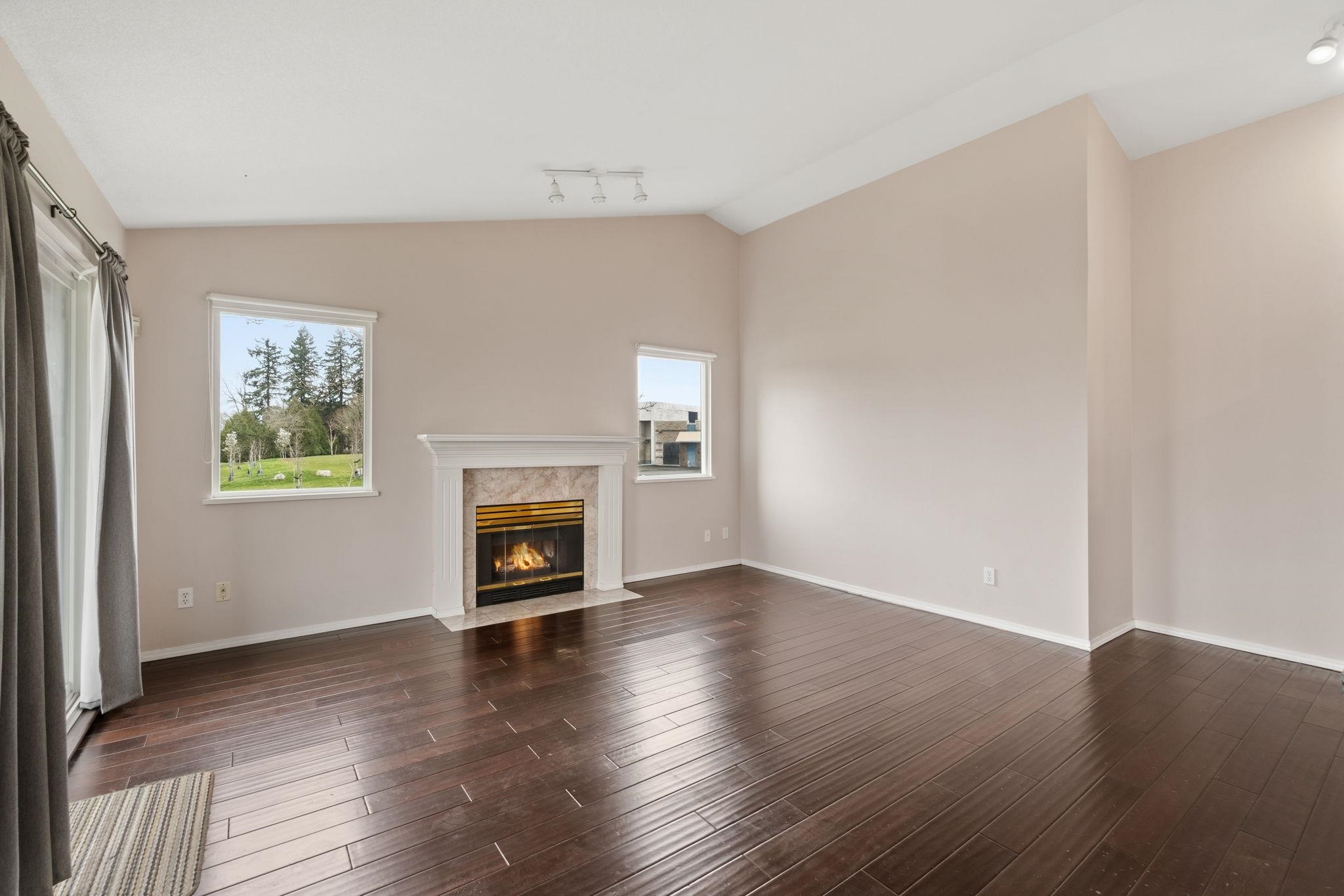 Additional image 6 of 111-8972 Fleetwood Way, Surrey, BC, V3R 0T5
