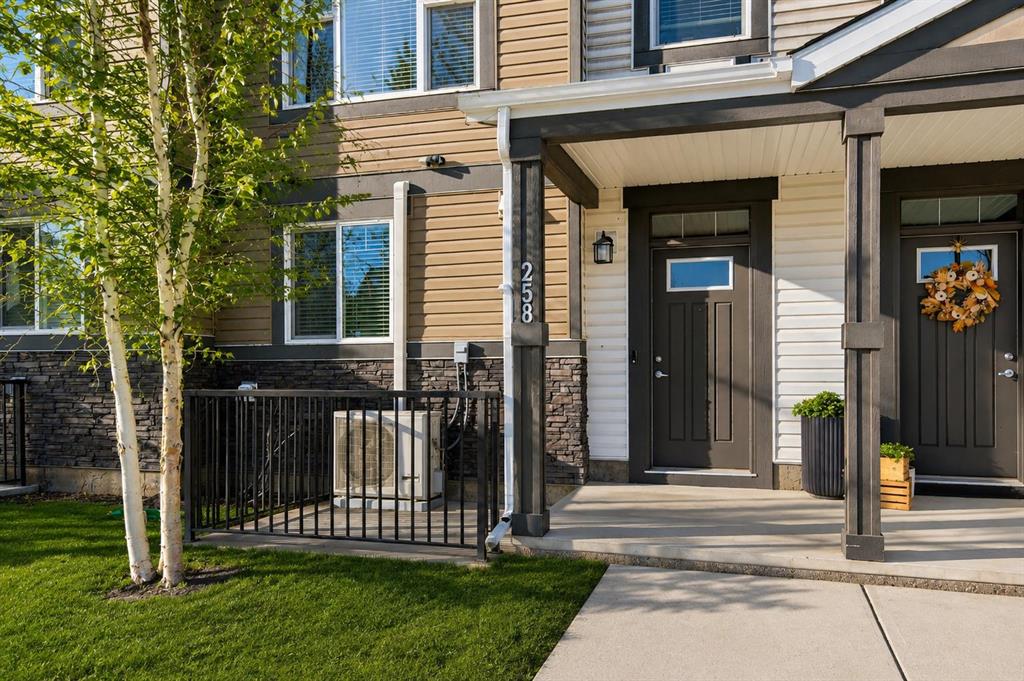 Additional image 2 of 258 New Brighton Walk SE, Calgary, AB, T2Z 5C7