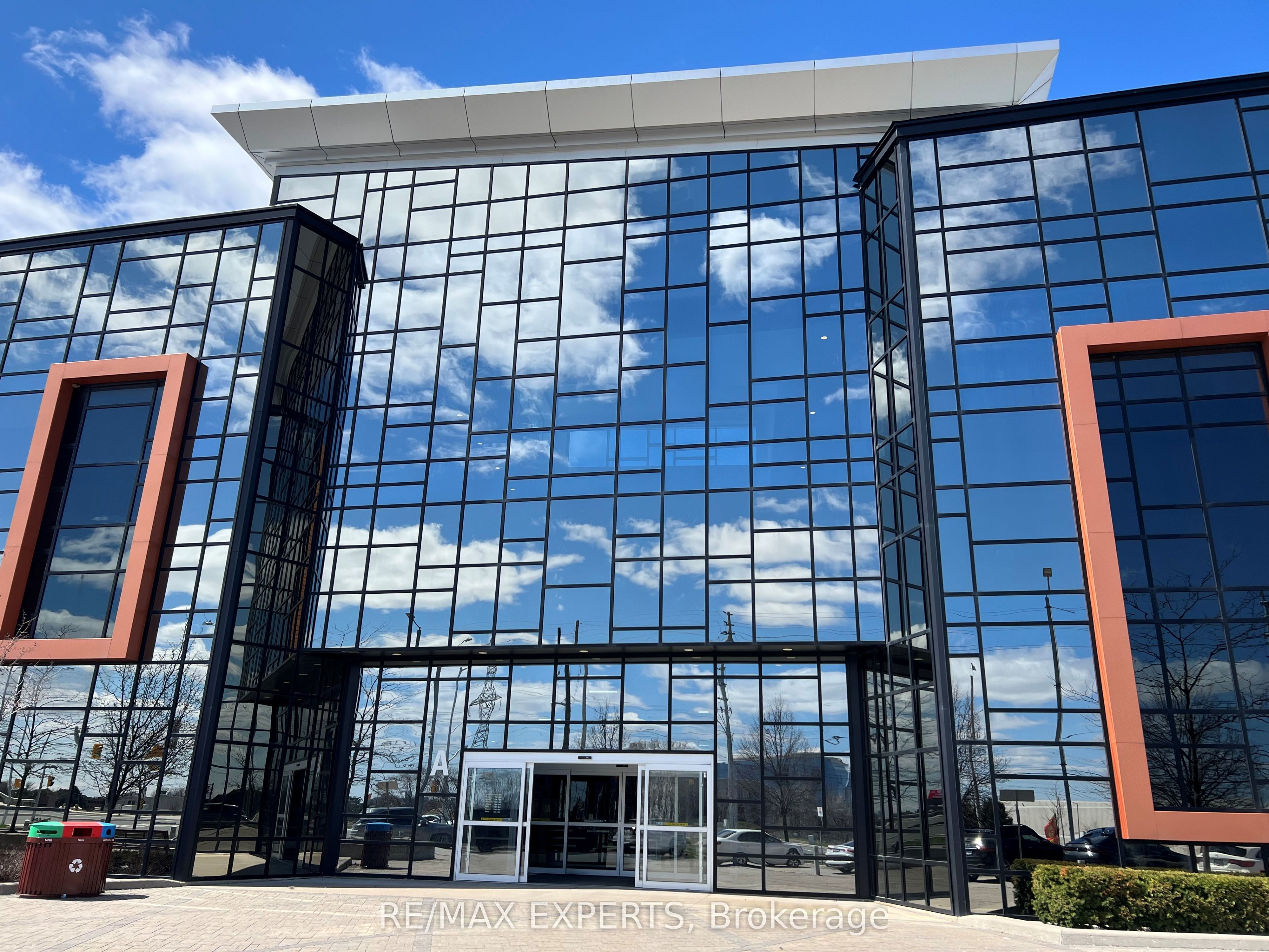 421A-7250 Keele Street, Vaughan, ON, L4K 1Z8