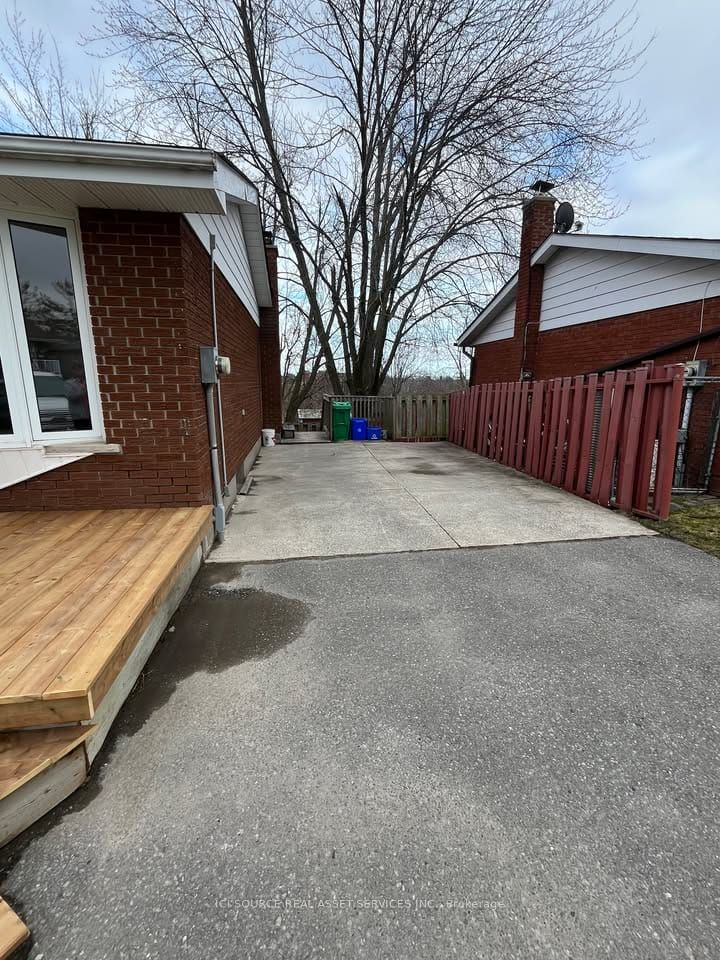 Additional image 2 of 163 Herbert Street, Peterborough, ON, K9H 6J1