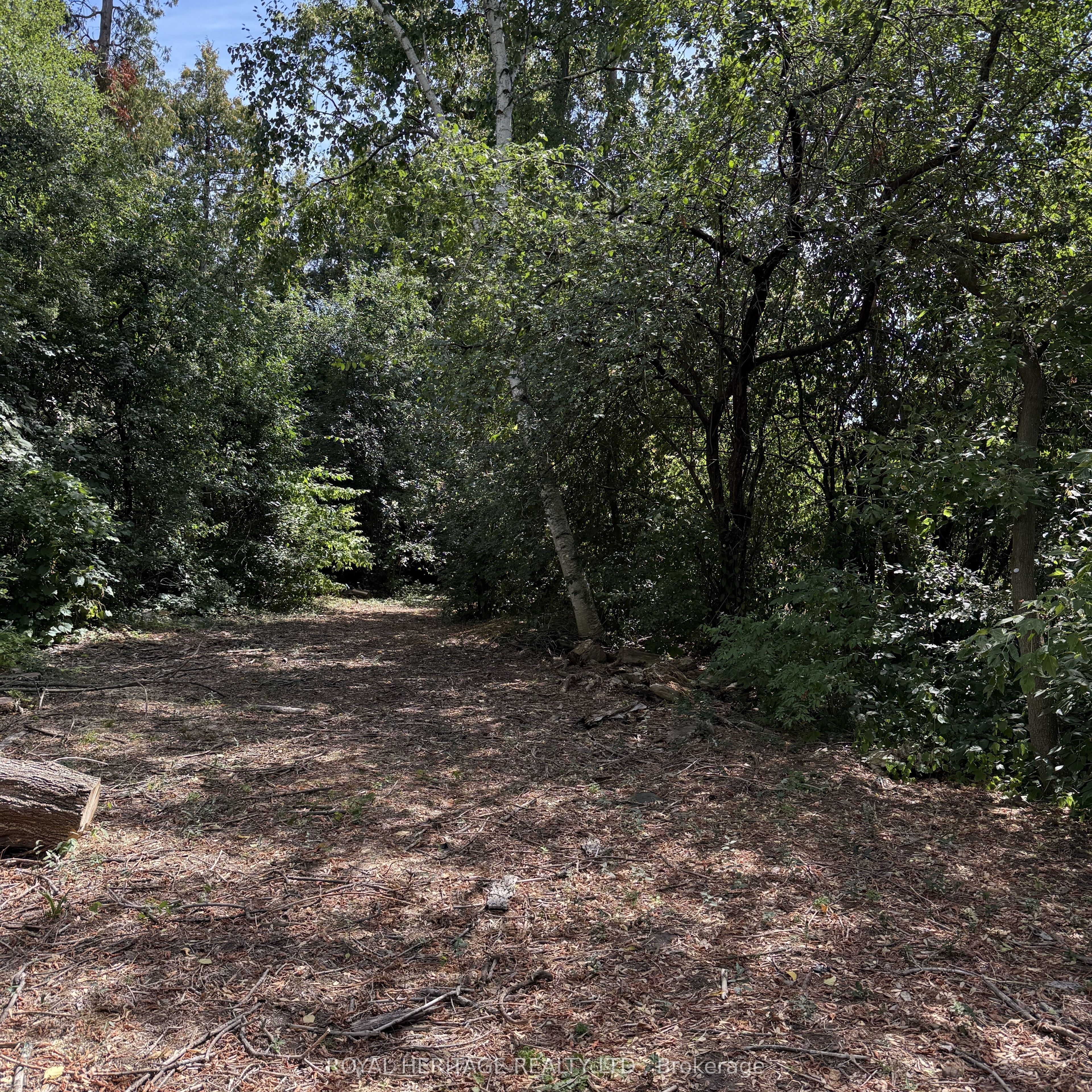 Additional image 3 of 1835 Pine Grove Avenue, Pickering, ON, L1V 1K7