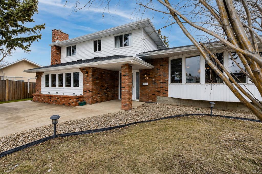 27 Wallace Close, Red Deer, AB, T4N 5L8
