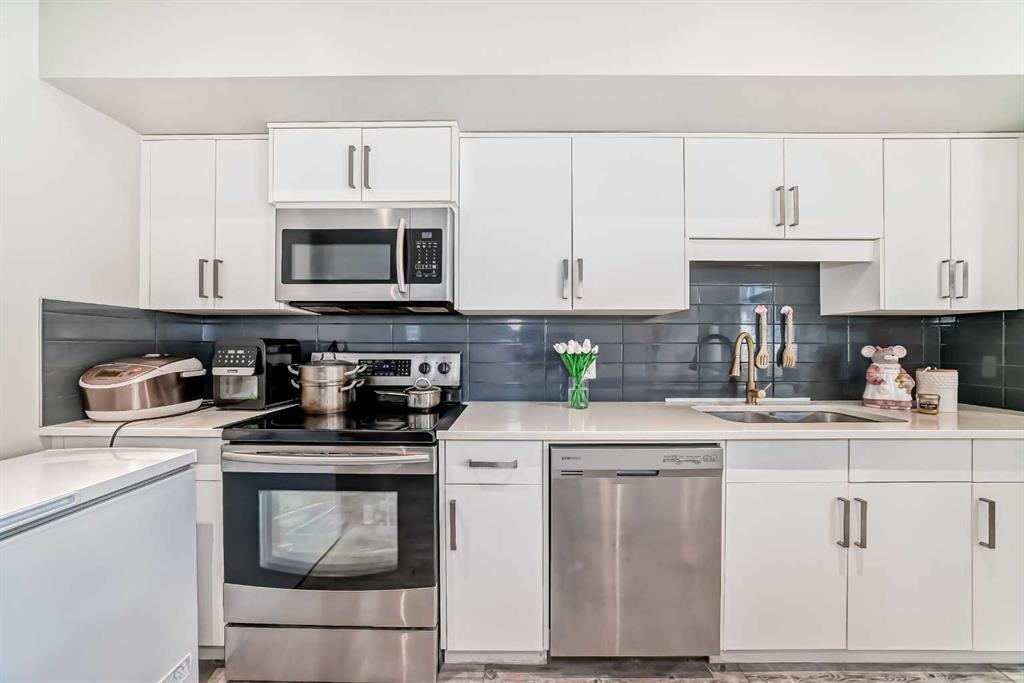 Additional image 4 of 220-7 Westpark Common SW, Calgary, AB, T3H 0Y4