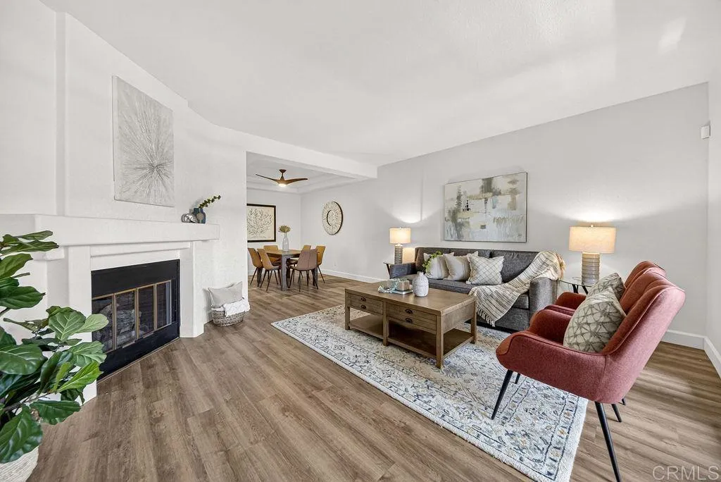 3404 Cameo Drive Unit 2, Oceanside, CA 92056 photo 2