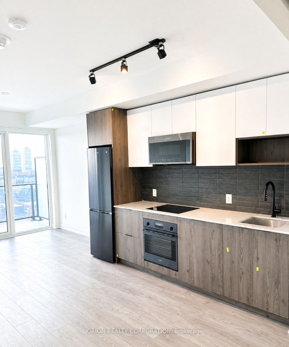 Additional image 2 of 1404-5 Defries Street, Toronto, ON, M5A 0W7