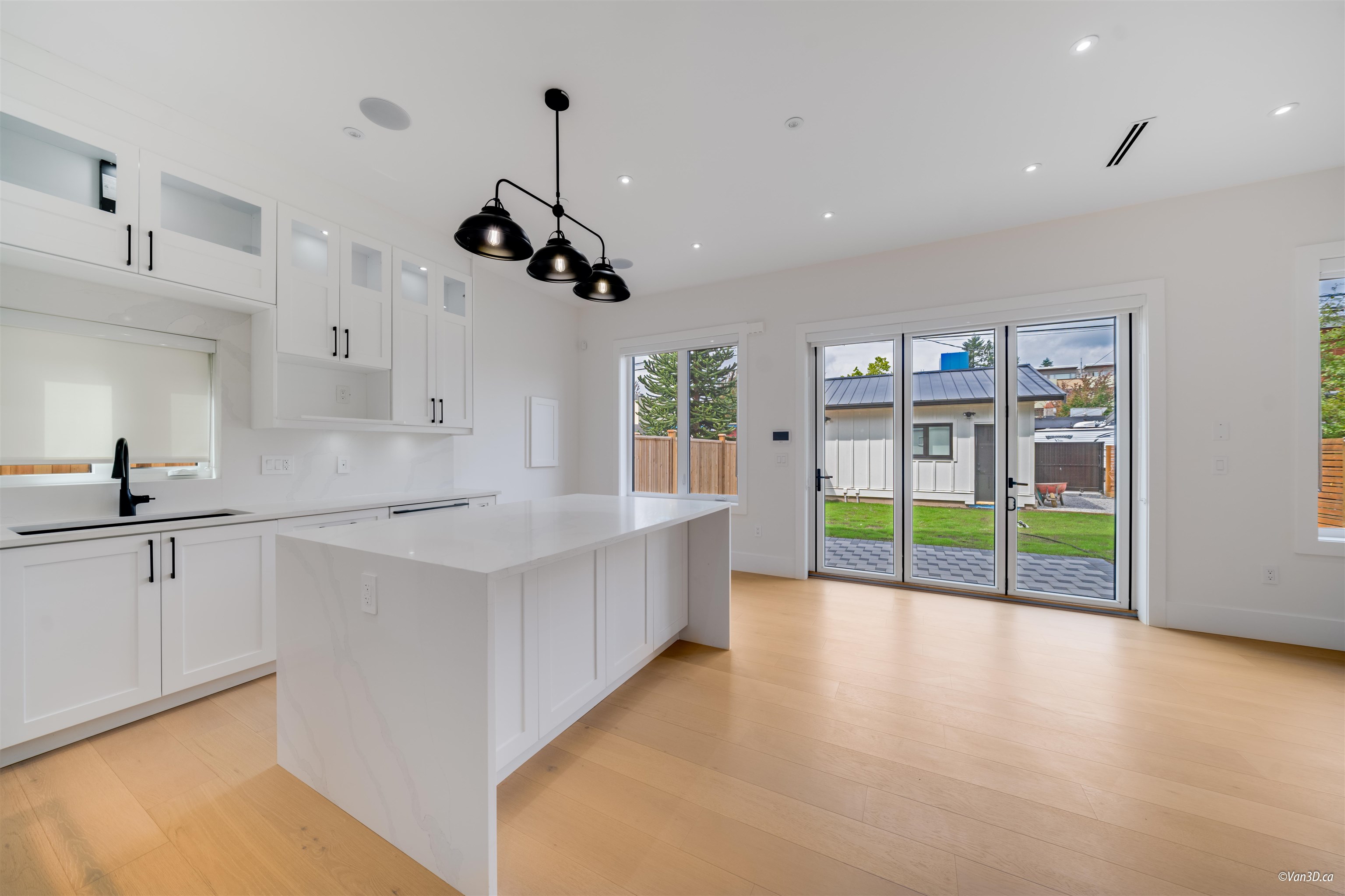Additional image 3 of 2-4463 Walden Street, Vancouver, BC, V5V 3S4