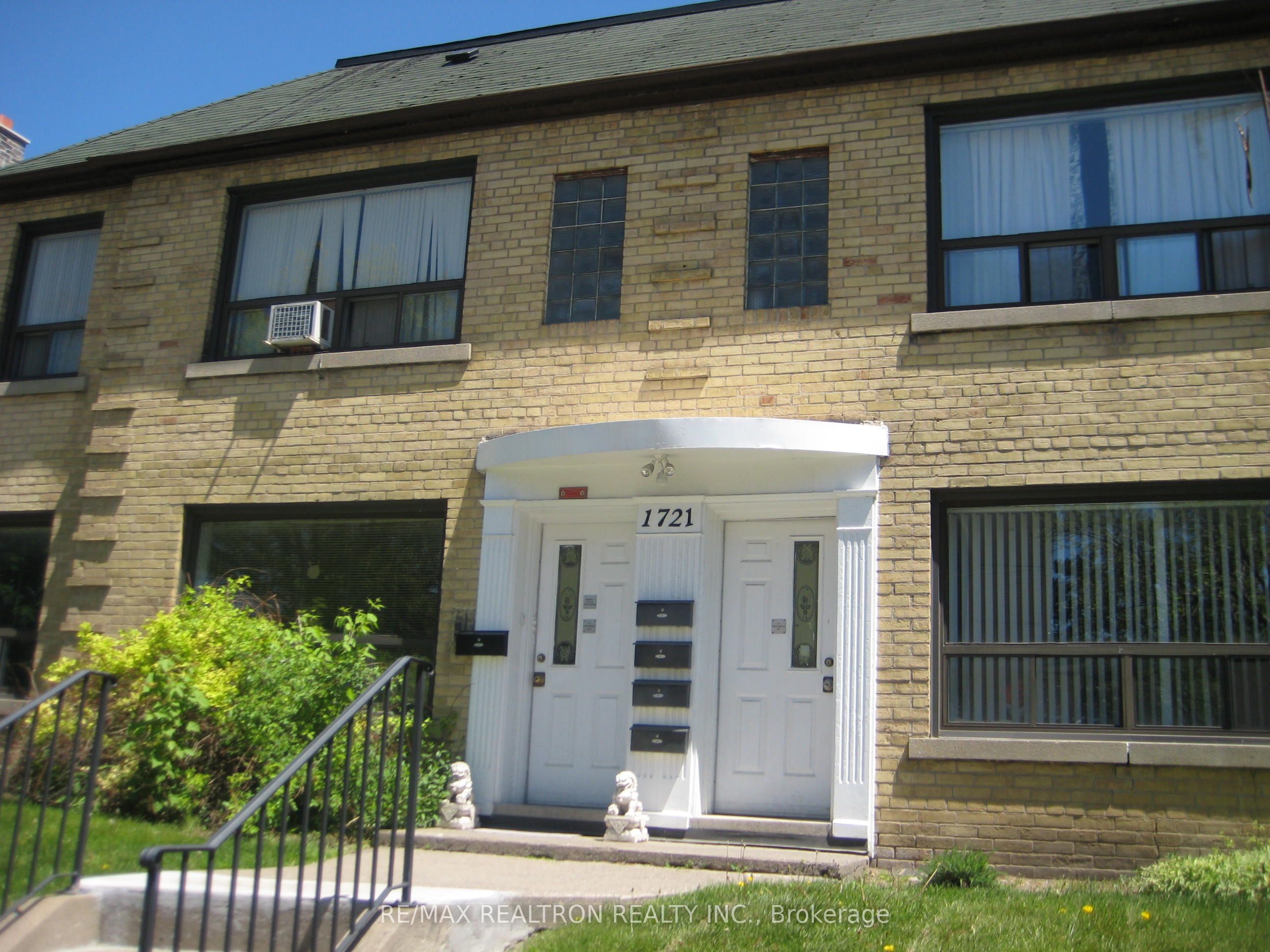 1-1721 Bathurst Street, Toronto, ON, M5P 3K4