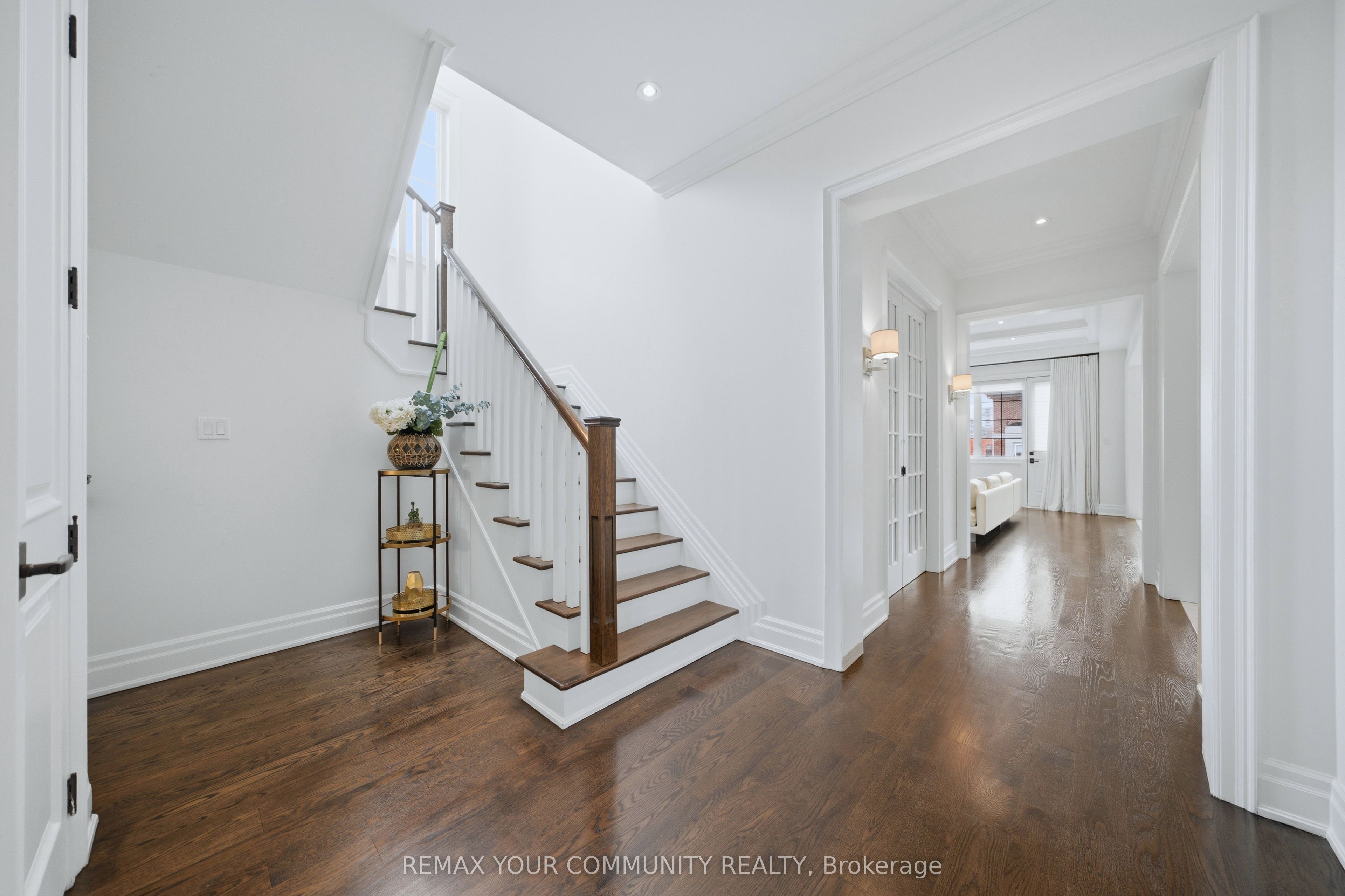 Additional image 4 of 116 Frontenac Avenue, Toronto, ON, M5N 1Z8