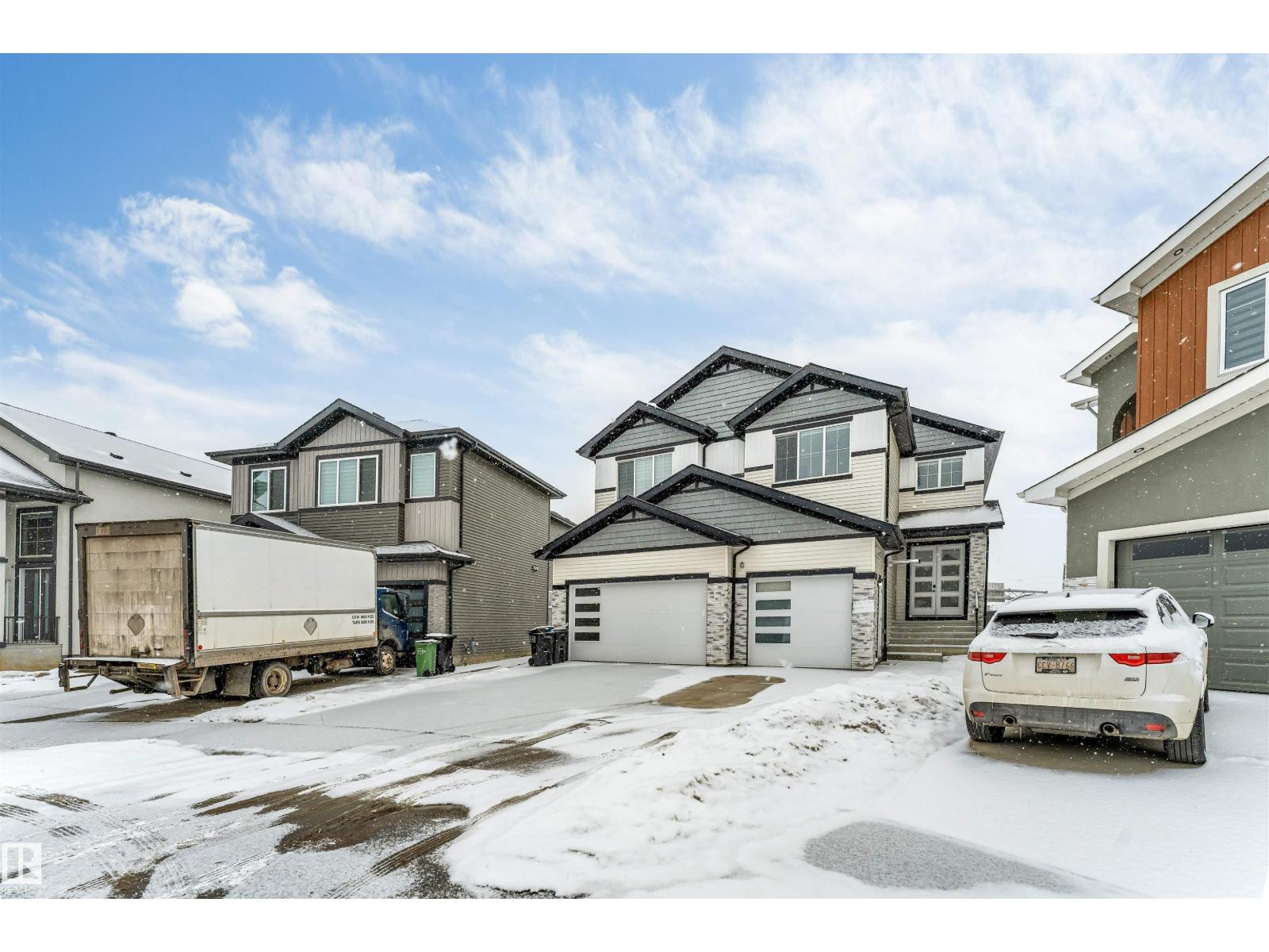 Additional image 2 of 304 33 Avenue NW, Edmonton, AB, T6T2V8