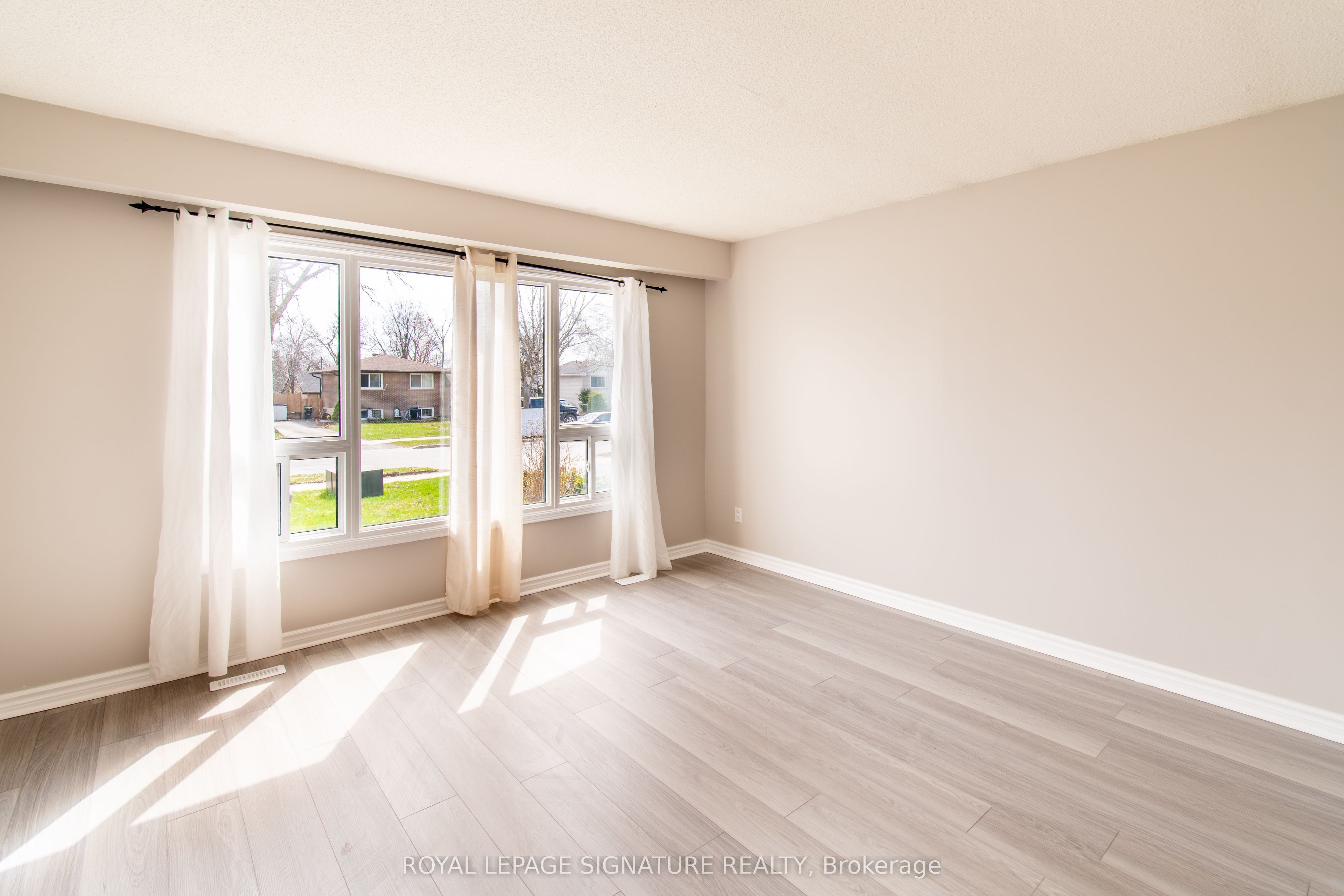Additional image 6 of 208 Steel Street, Barrie, ON, L4M 2G9