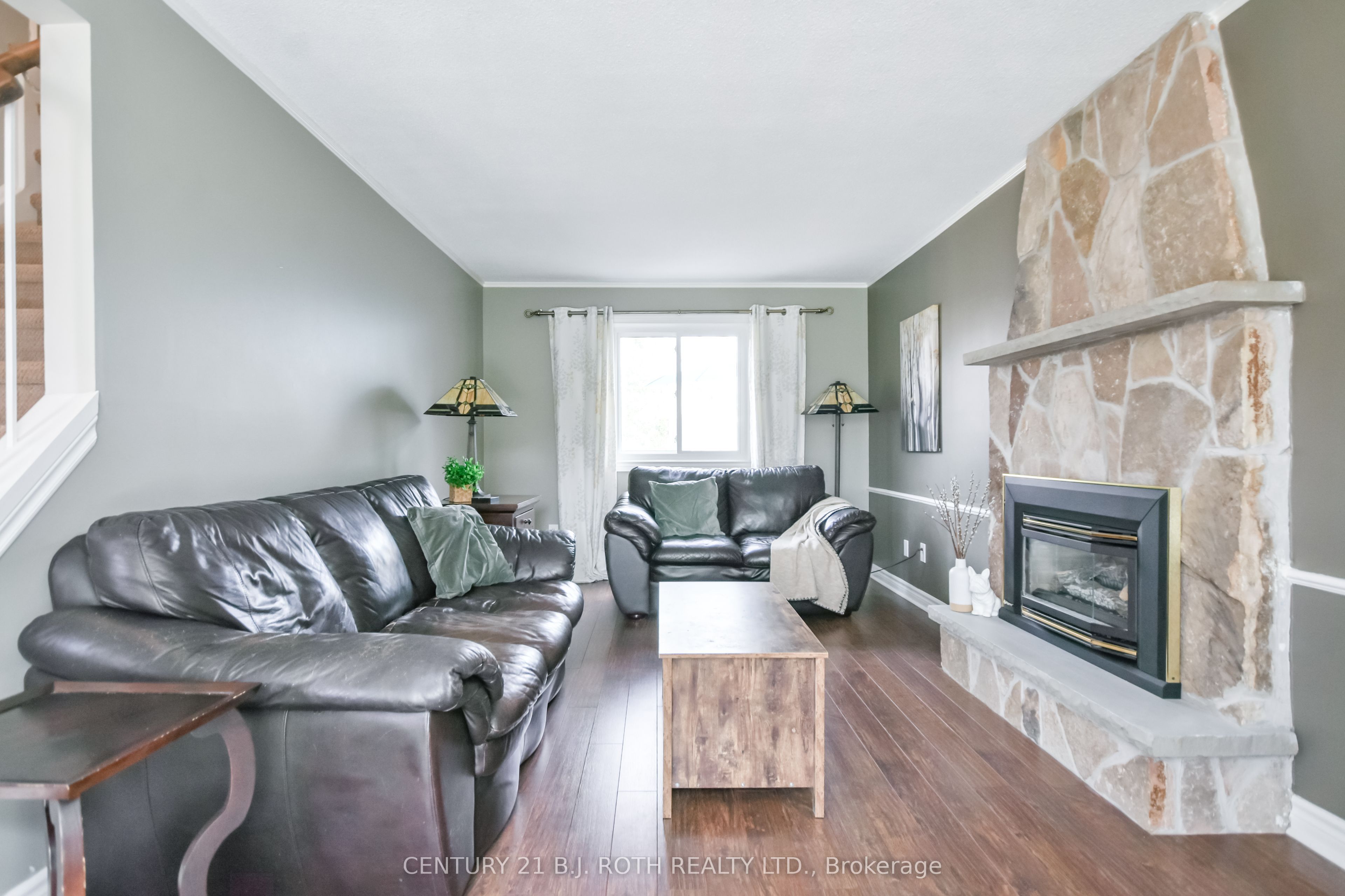 Additional image 3 of 11 Pepler Place, Barrie, ON, L4N 5E3