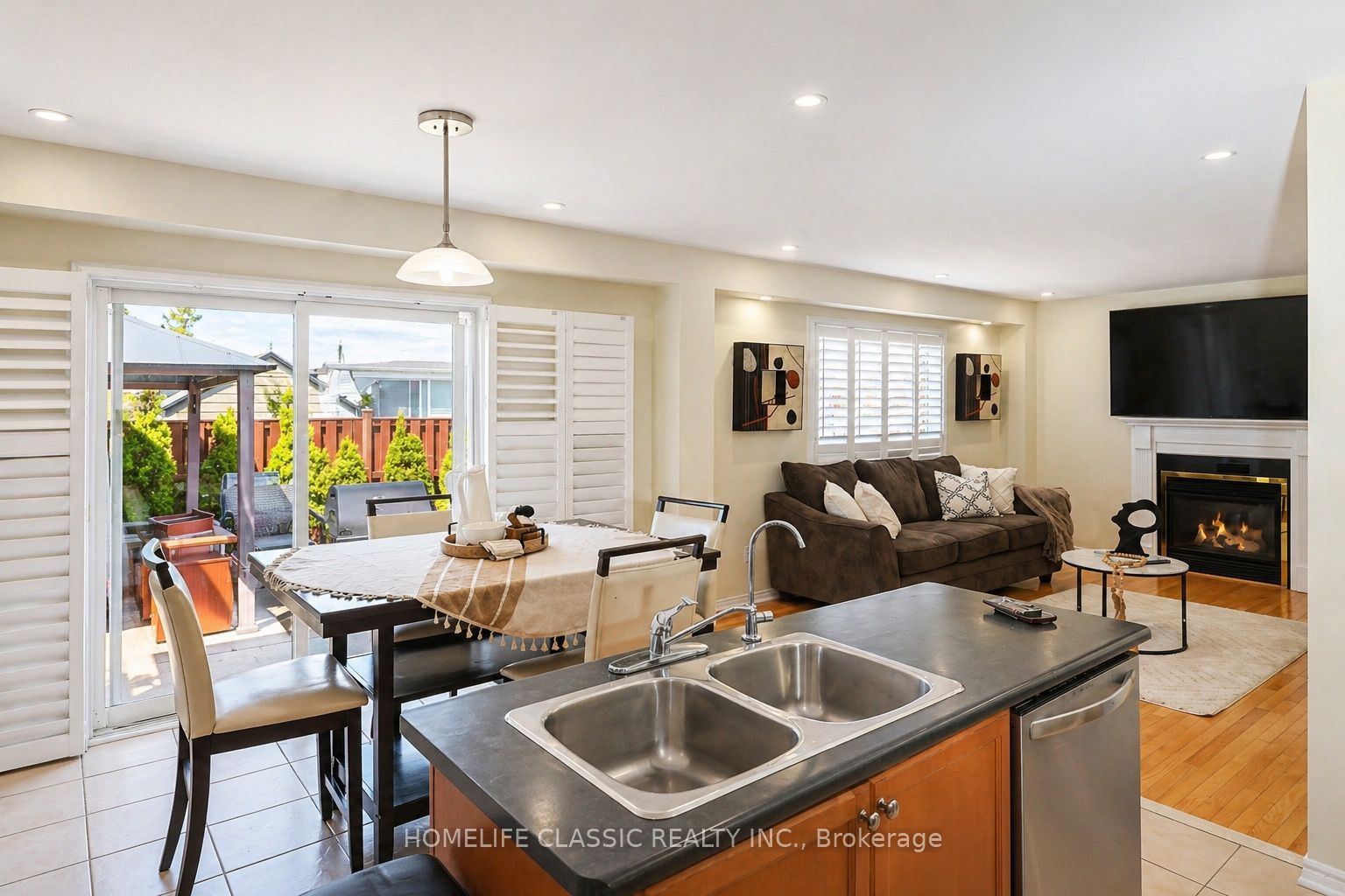 Additional image 4 of 101 Botavia Downs Drive, Brampton, ON, L7A 3P6
