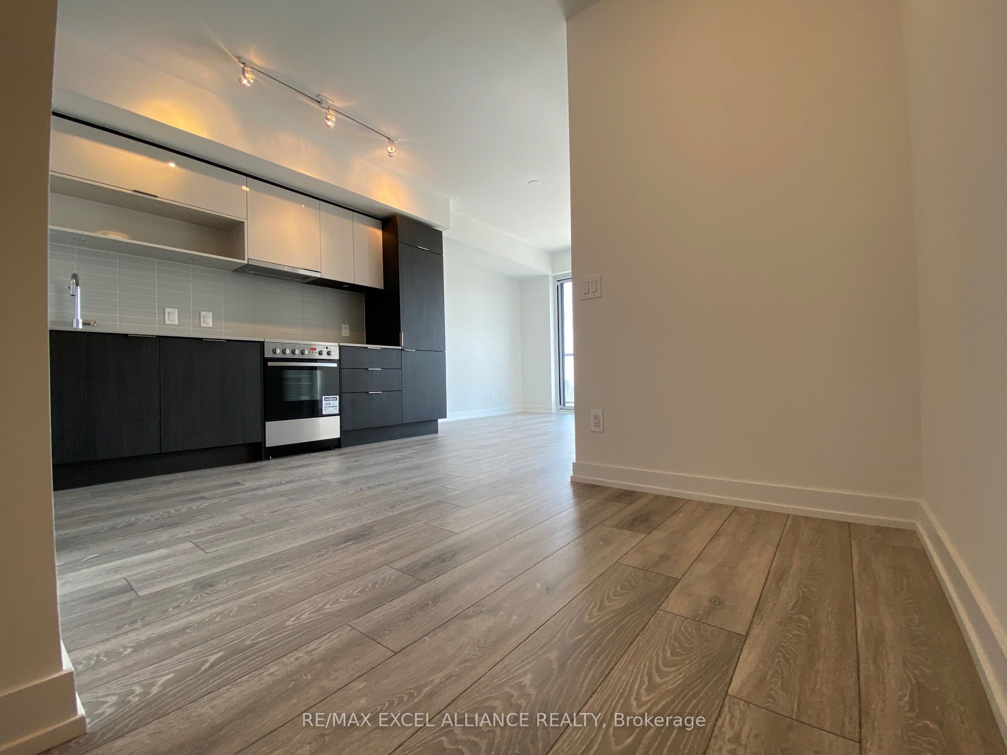 Additional image 3 of 1806-159 Wellesley Street, Toronto, ON, M4Y 0H5
