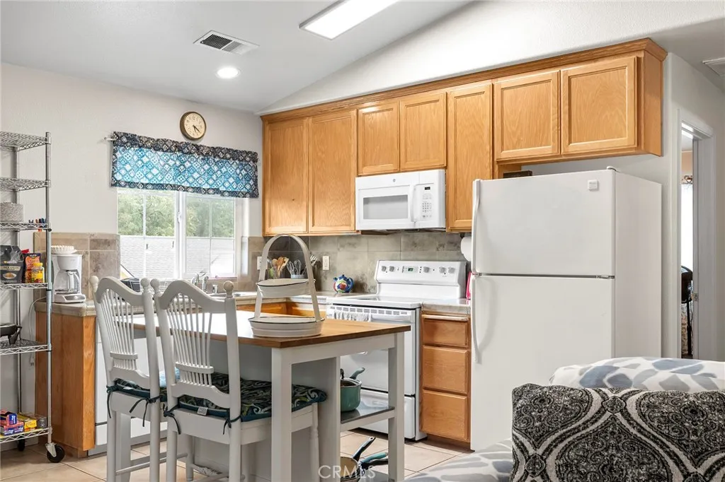 Additional image 103 of 1166 E 10th St, Chico, CA 95928
