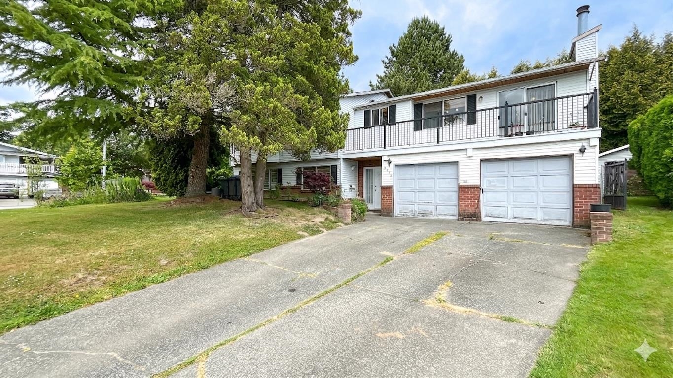 9392 139 Street, Surrey, BC, V3V 7K9