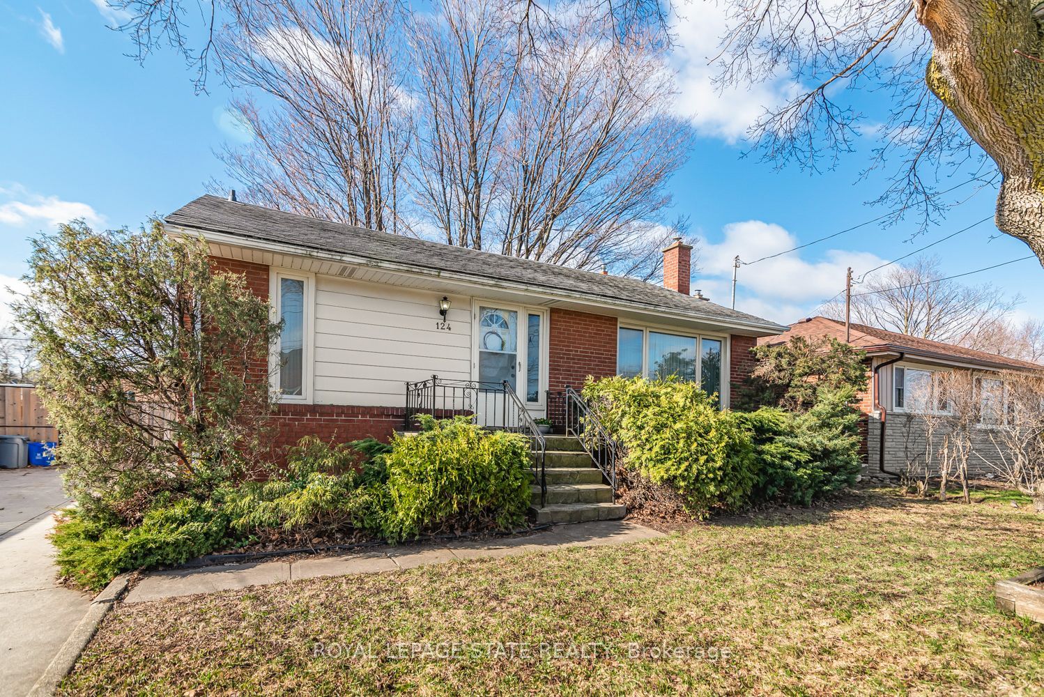 124 Broker Drive, Hamilton, ON, L8T 2B8 photo 2