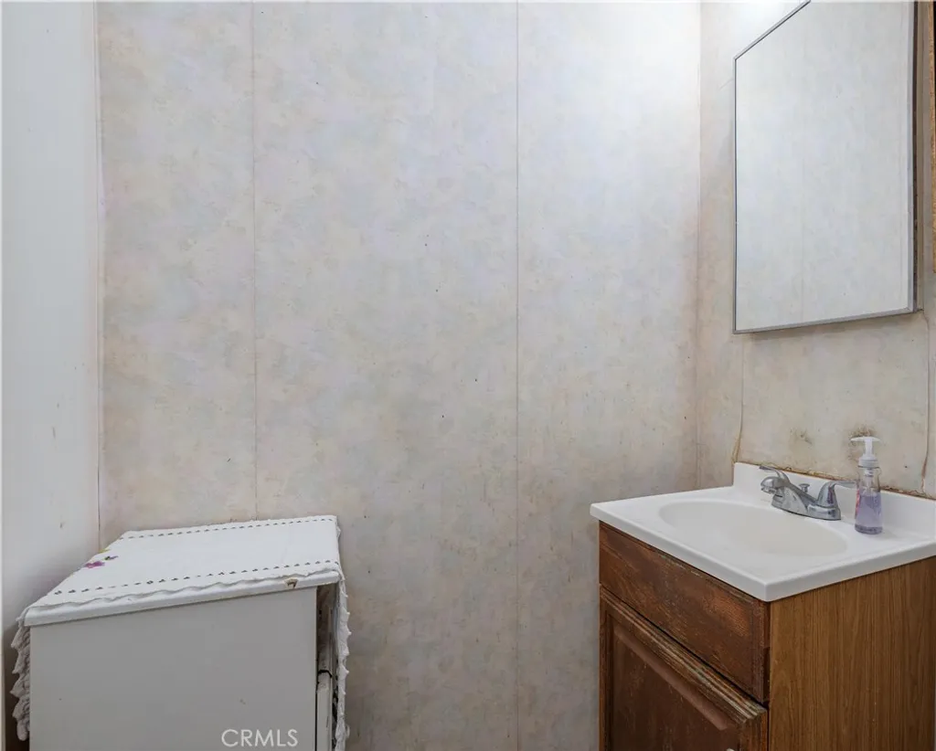 Additional image 33 of 10921 Walnut St, Los Alamitos, CA 90720