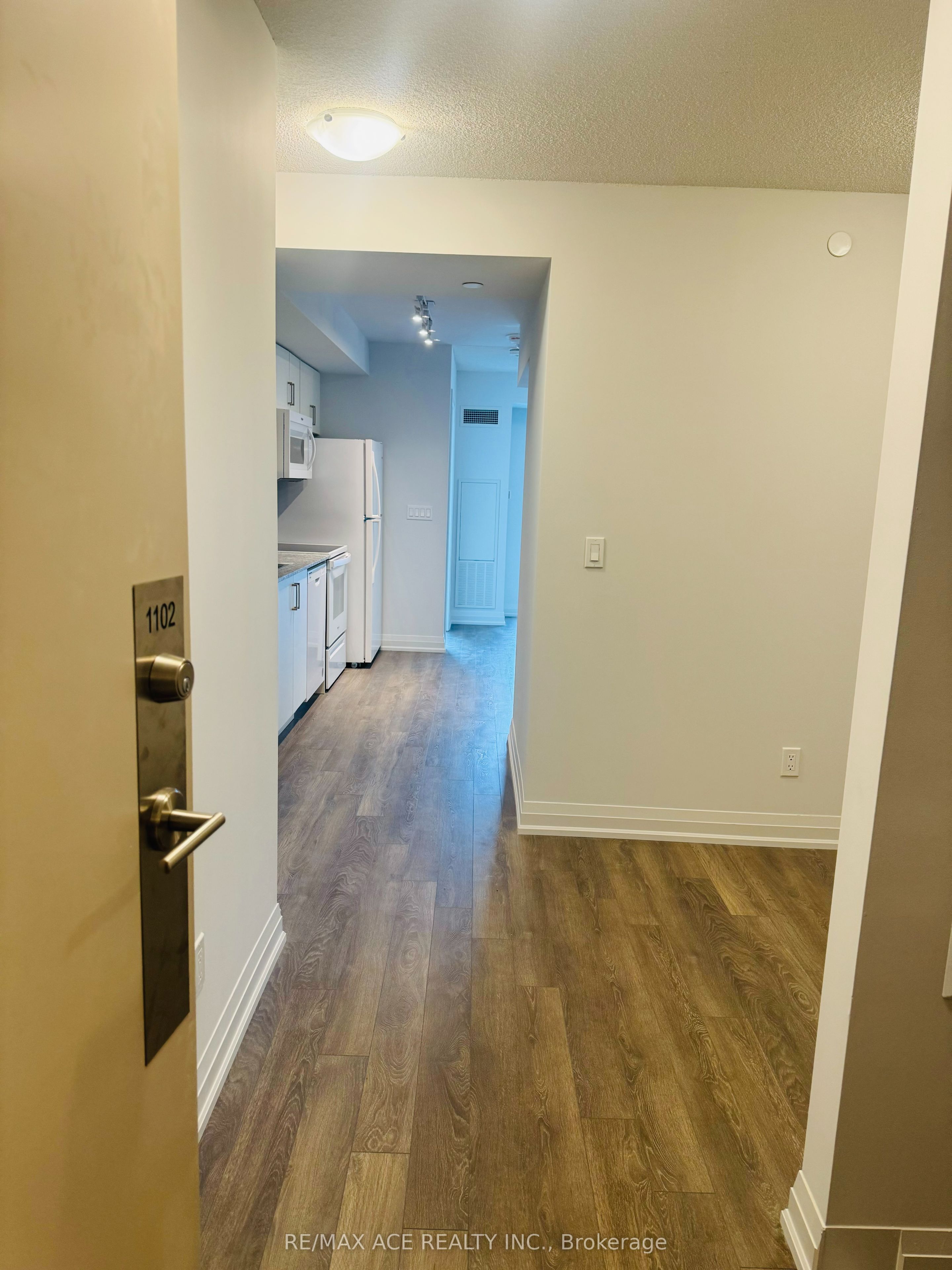 Additional image 2 of 1102-20 Meadowglen Place, Toronto, ON, M1G 0A9