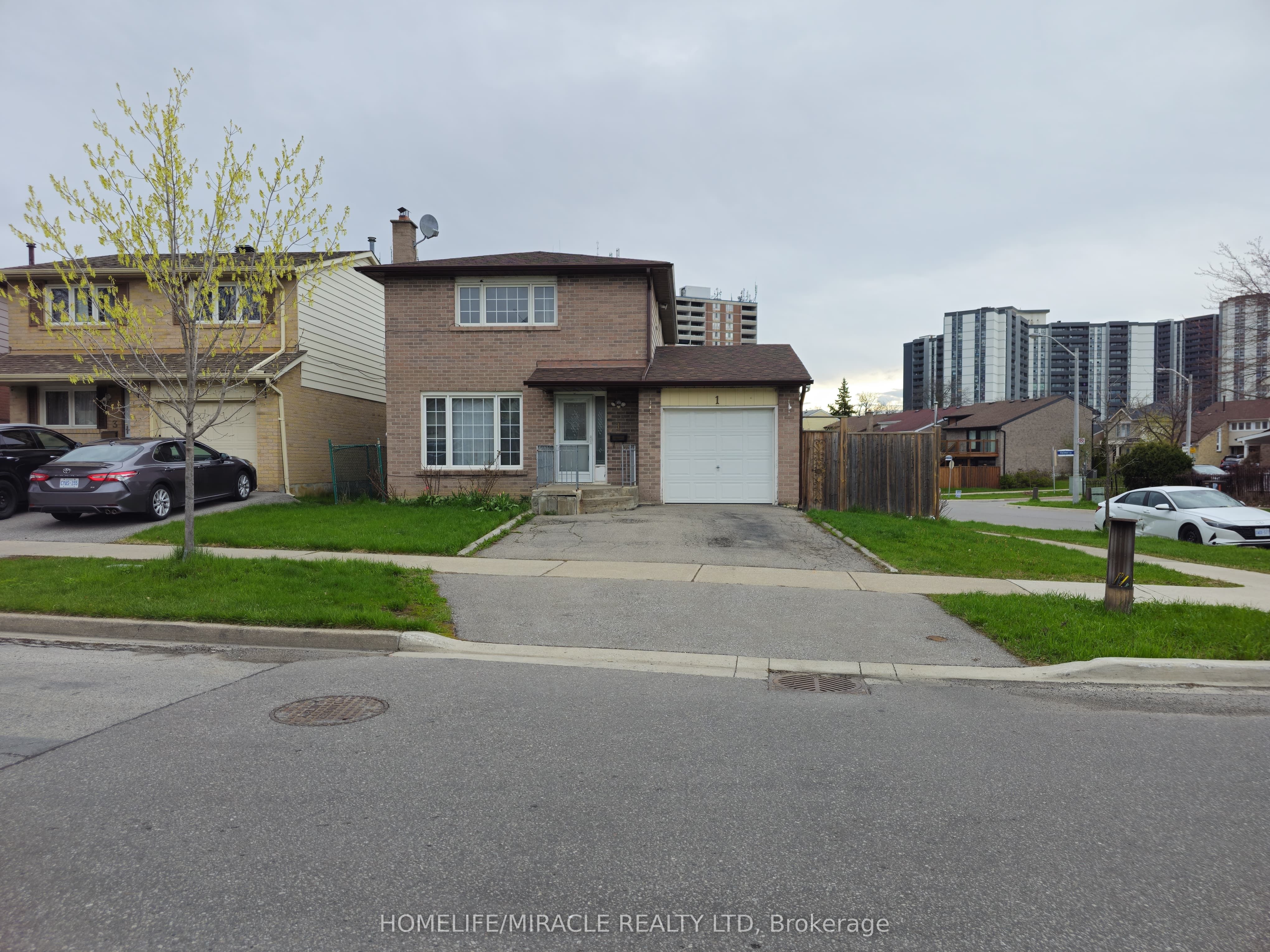 Additional image 2 of 1 Kay Drive, Toronto, ON, M9V 4V3