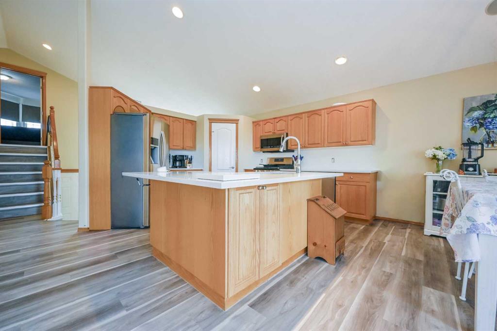 Additional image 5 of 11829 89b Street, Grande Prairie, AB, T8X 1M1