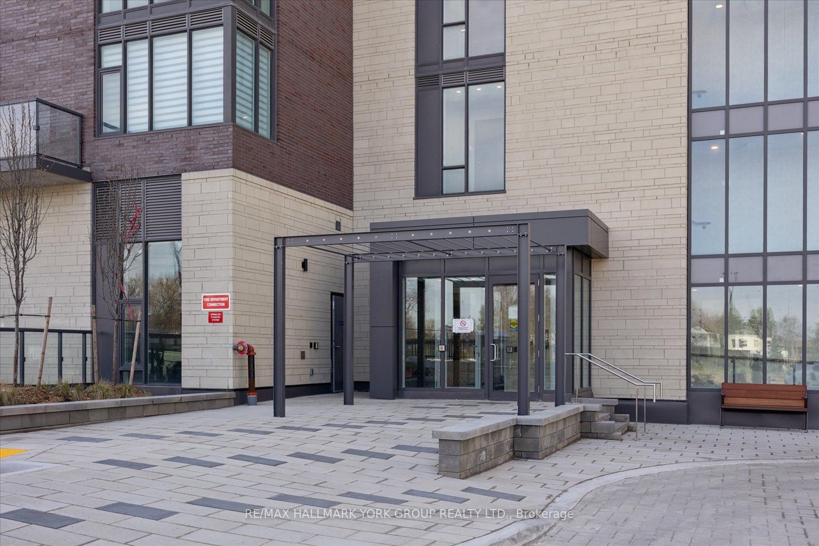 Additional image 2 of 409-705 Davis Drive, Newmarket, ON, L3Y 2R2