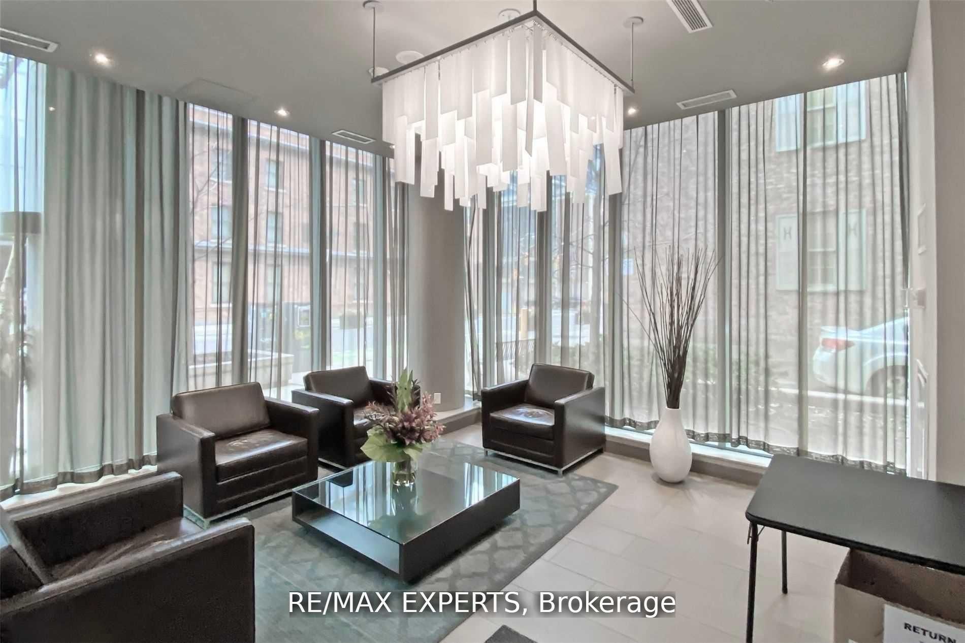 Additional image 4 of 302-126 Simcoe Street, Toronto, ON, M5H 4E6