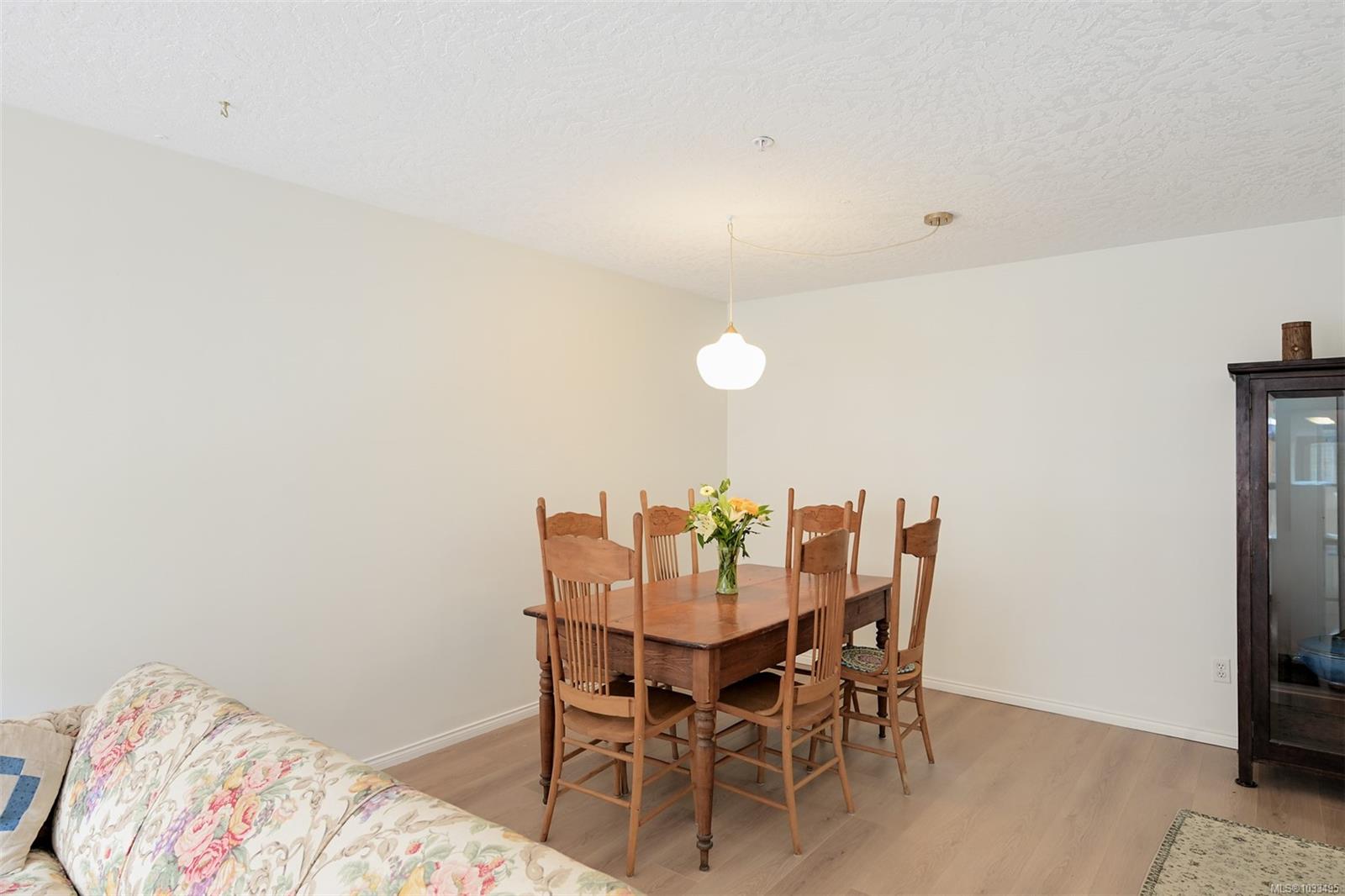 Additional image 6 of 209-1063 Southgate Street, Victoria, BC, V8V 2Z1