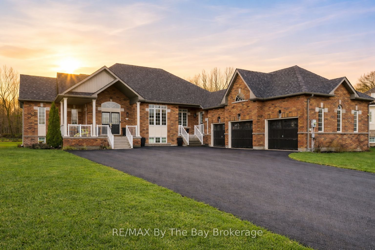 10 Basswood Drive, Wasaga Beach, ON, L9Z 0A9