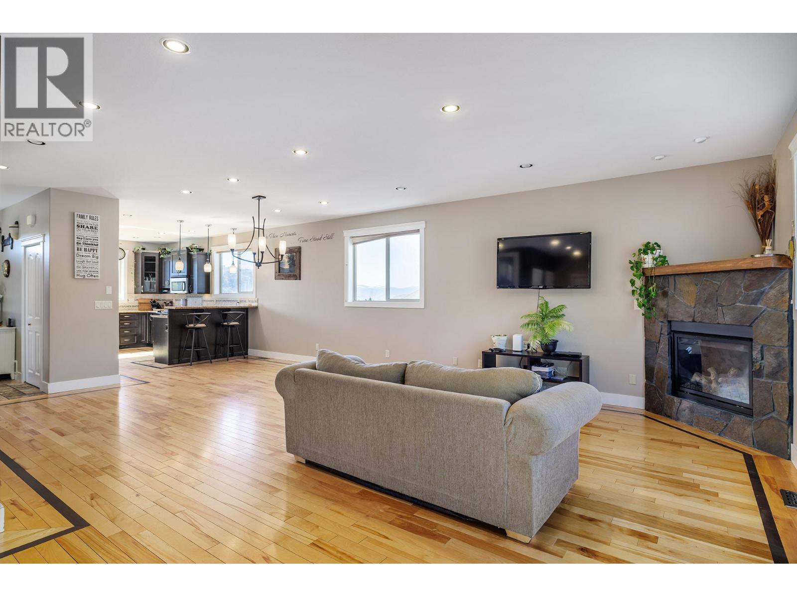 Additional image 6 of 2054 Sunview Drive, West Kelowna, BC, V1Z3X6