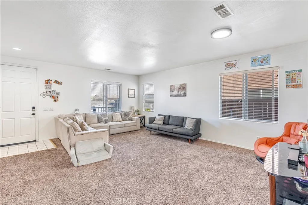 Additional image 5 of 8991 Guadalupe Ave, Oak Hills, CA 92344