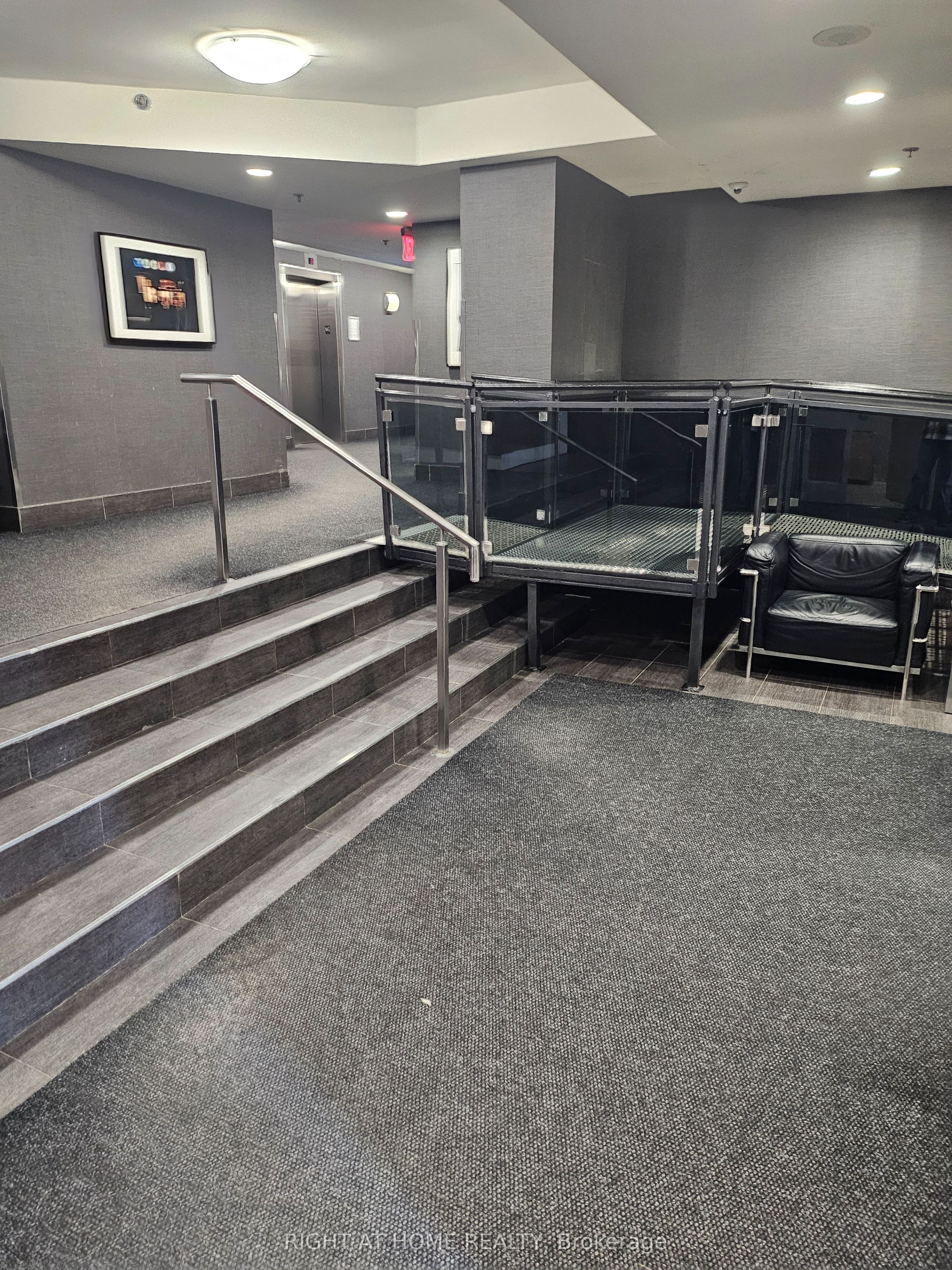 Additional image 2 of 1306-816 Lansdowne Ave Lansdowne Avenue, Toronto, ON, M6H 4K6