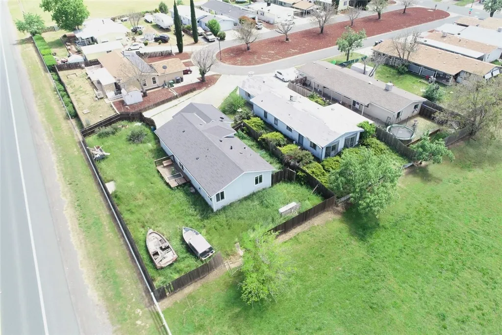 13911 Hickory Cir, Clearlake Oaks, CA 95423