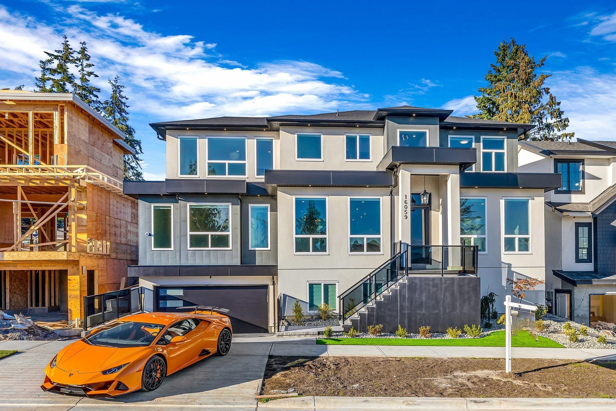 16059 9a Avenue, Surrey, BC, V4A 4W5