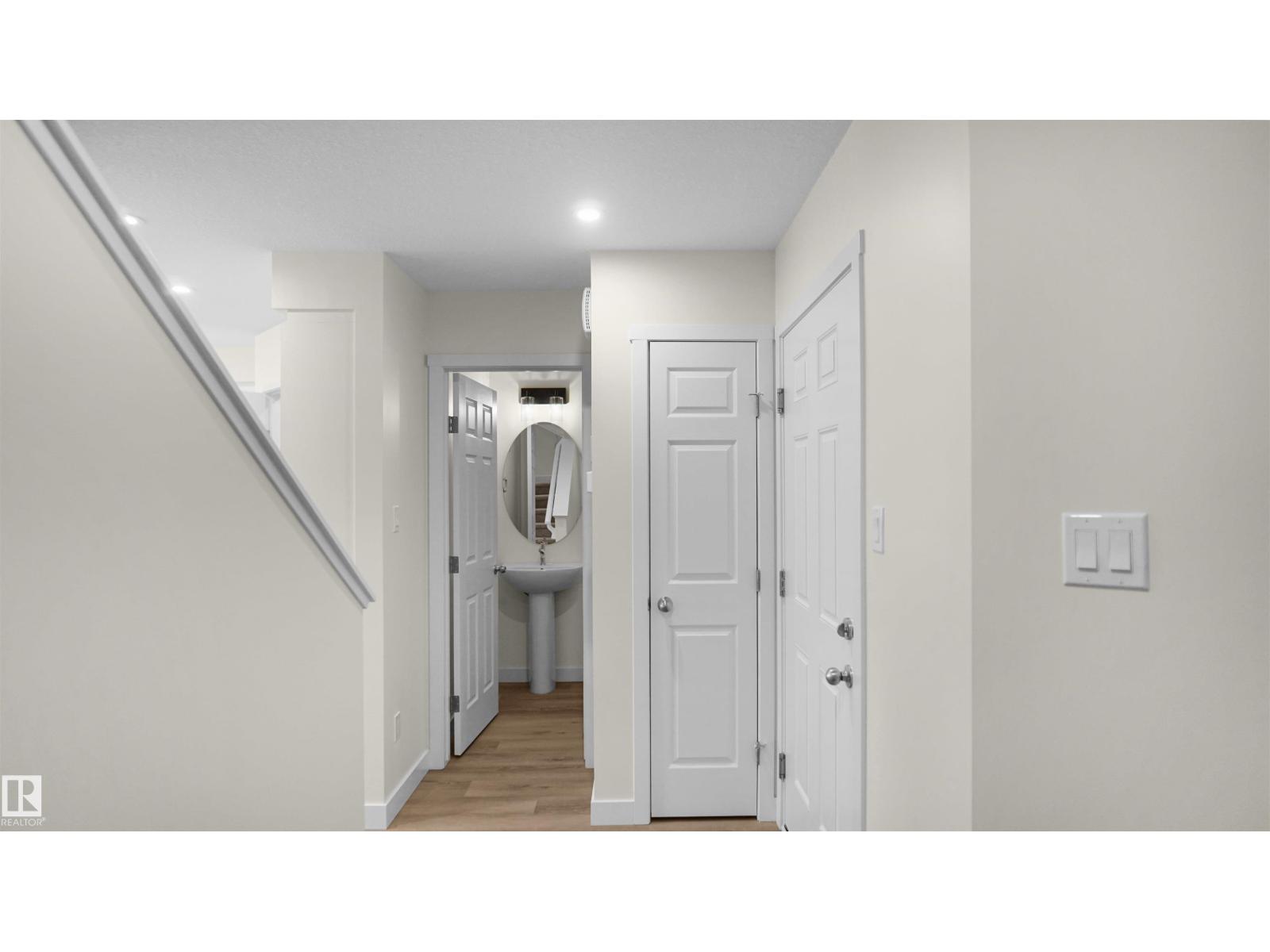 Additional image 3 of 8901 Carson Way SW, Edmonton, AB, T6W5H8