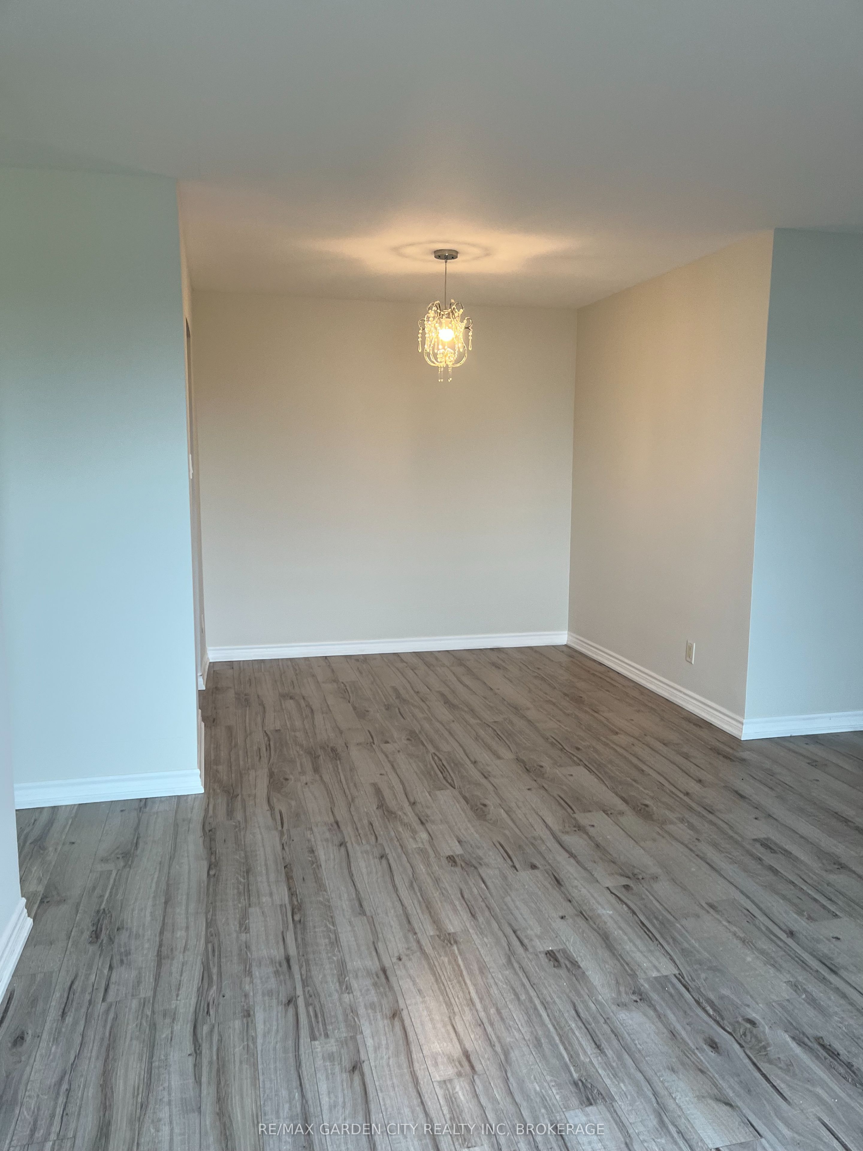 Additional image 6 of 302-4692 Crysler Avenue, Niagara Falls, ON, L2E 3V8