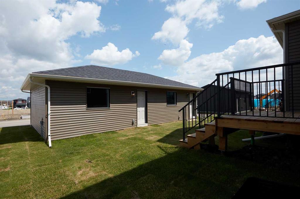 80 Emberside Grove, Cochrane, AB, T4C 3C8 photo 3